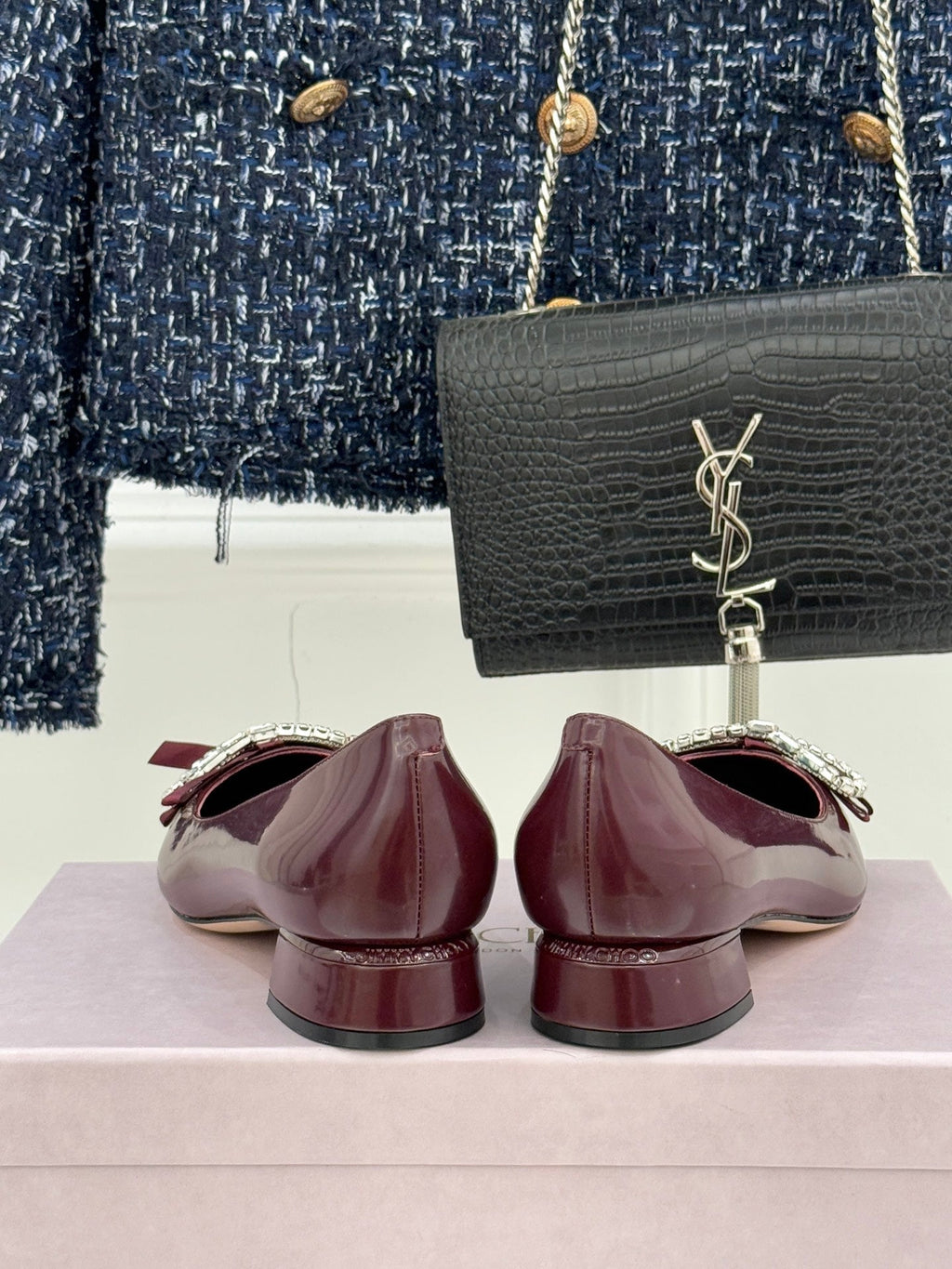 Jimmy Choo 26WF Pointed Toe Rhinestone Bow Chunky Heel Burgundy Sheepskin 573541