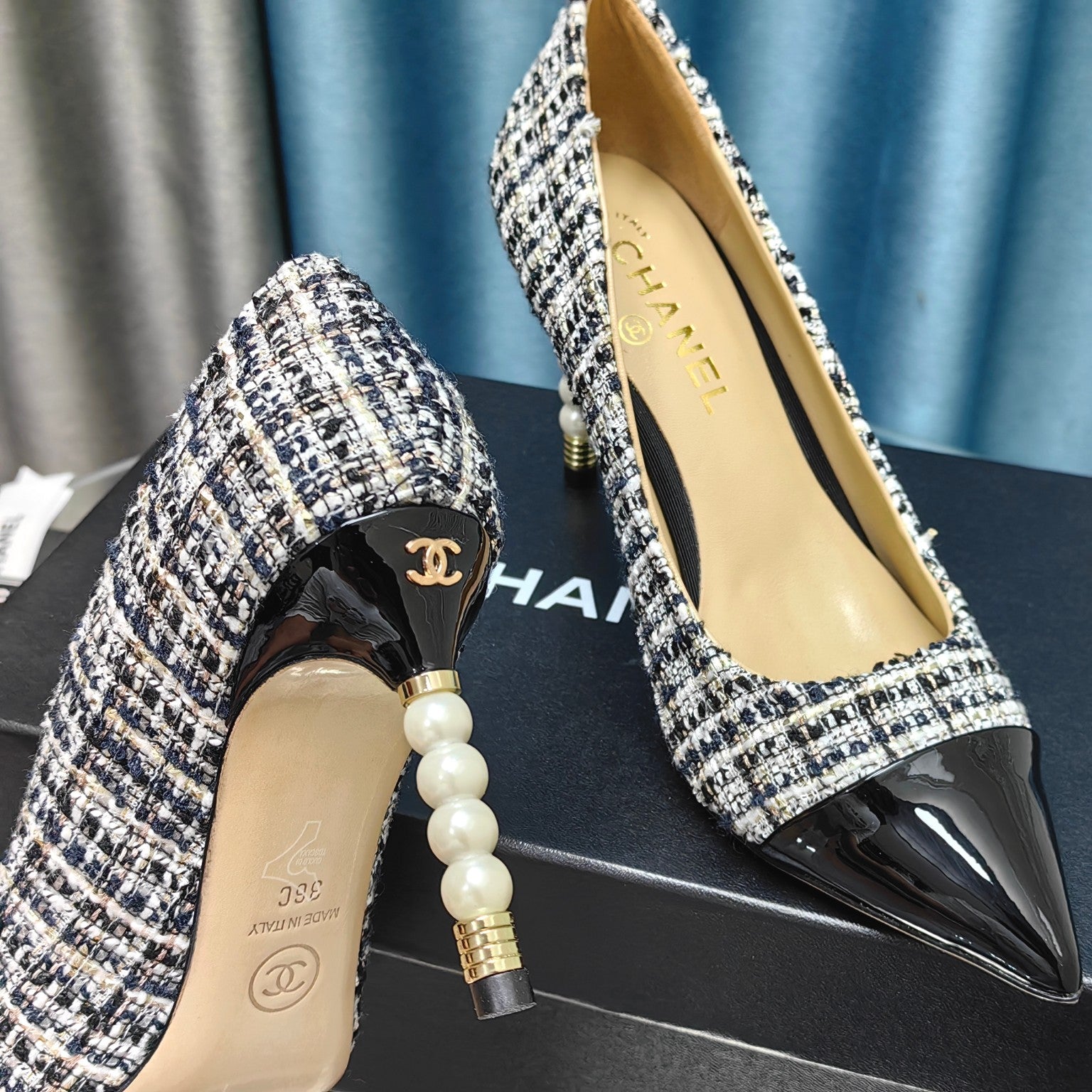Chanel 26 Pointed Toe 85mm Pearl Black White in Coarse Tweed 712804