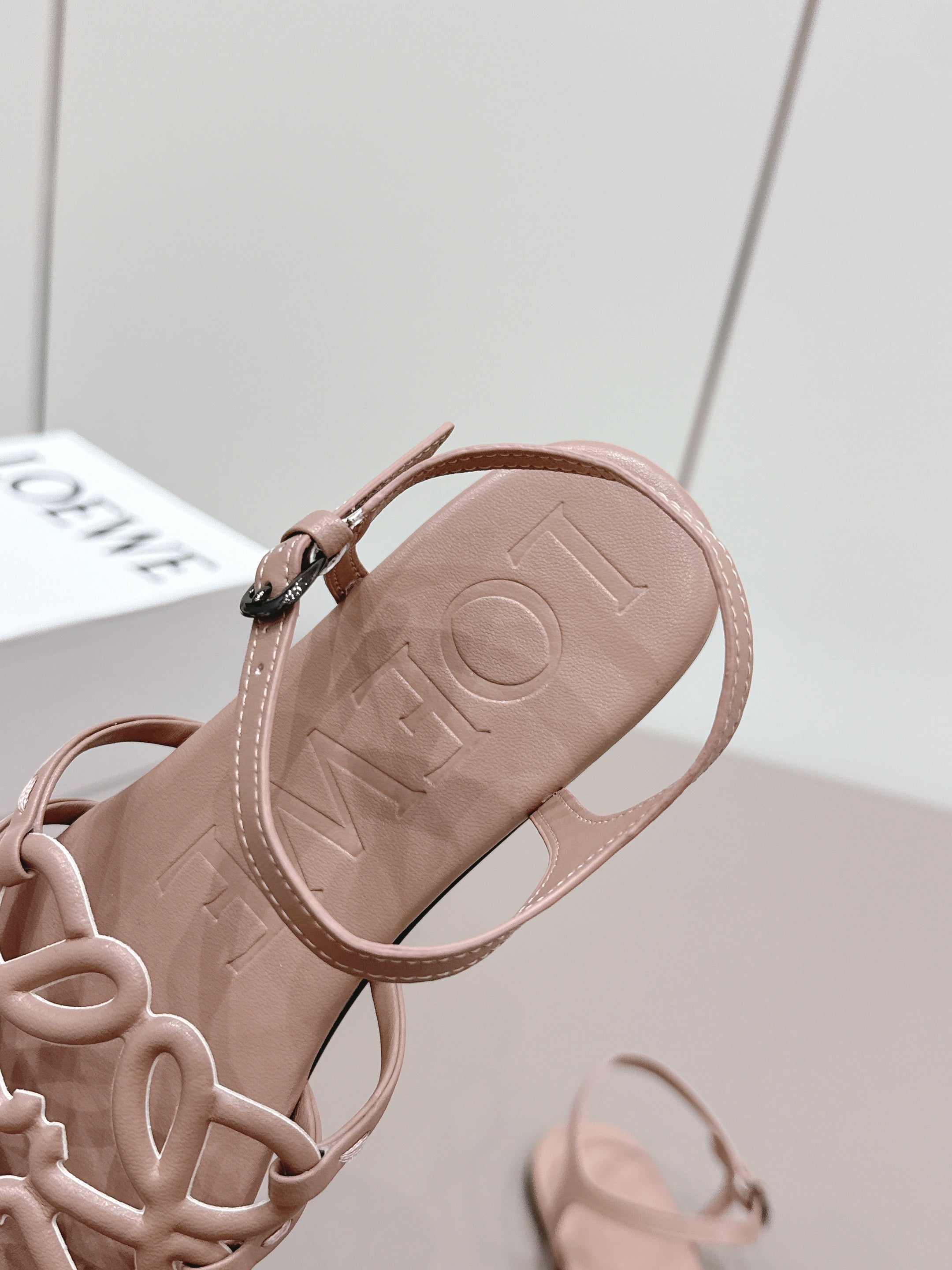 Loewe 26 Sandal Pink in Sheepskin 738808