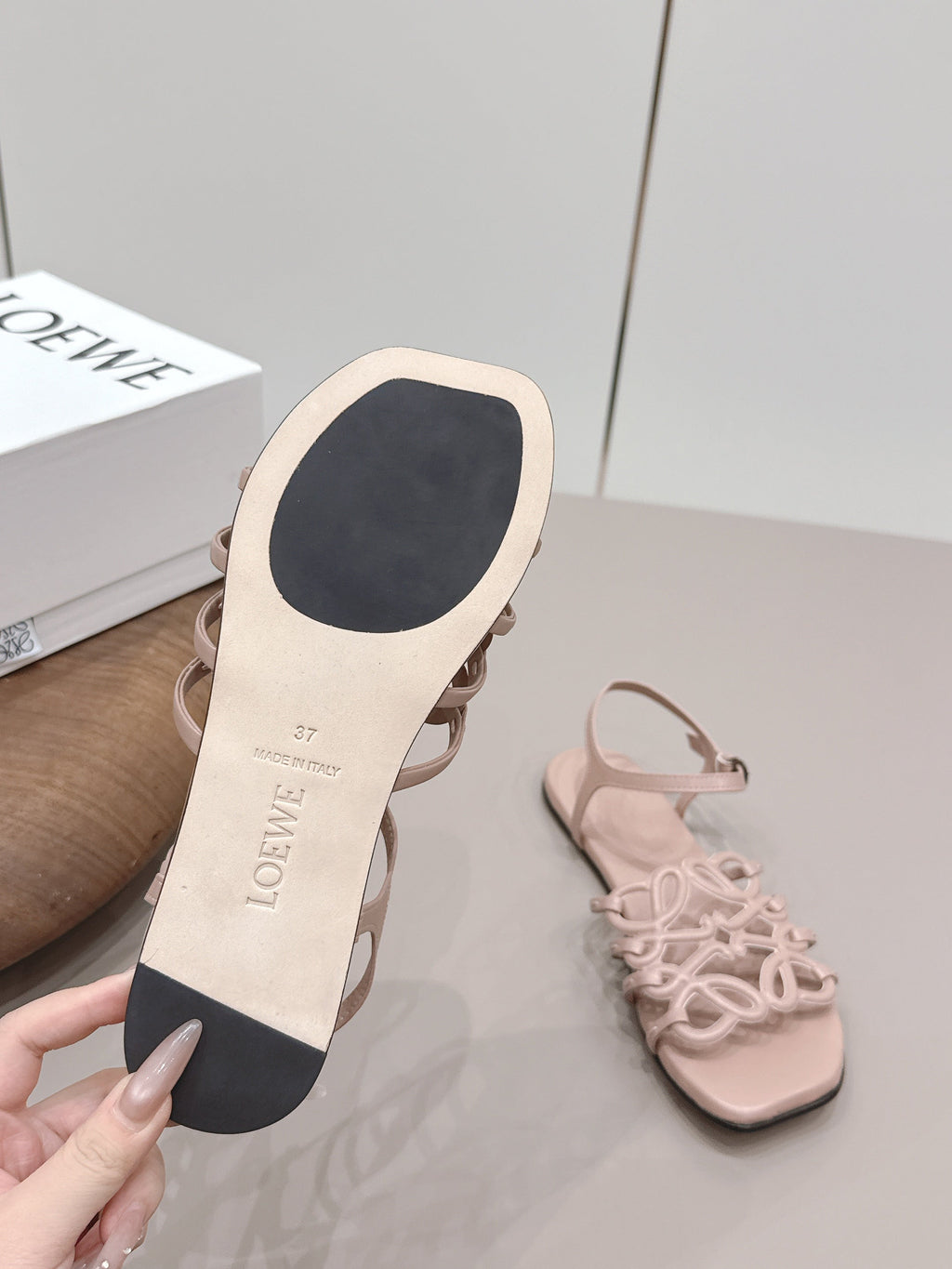 Loewe 26 Sandal Pink in Sheepskin 738808