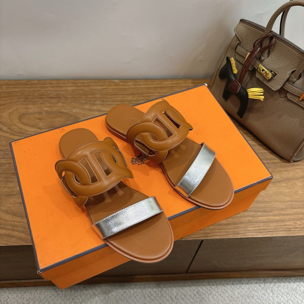 HM  Sandal Brown Silver in Calfskin 743976