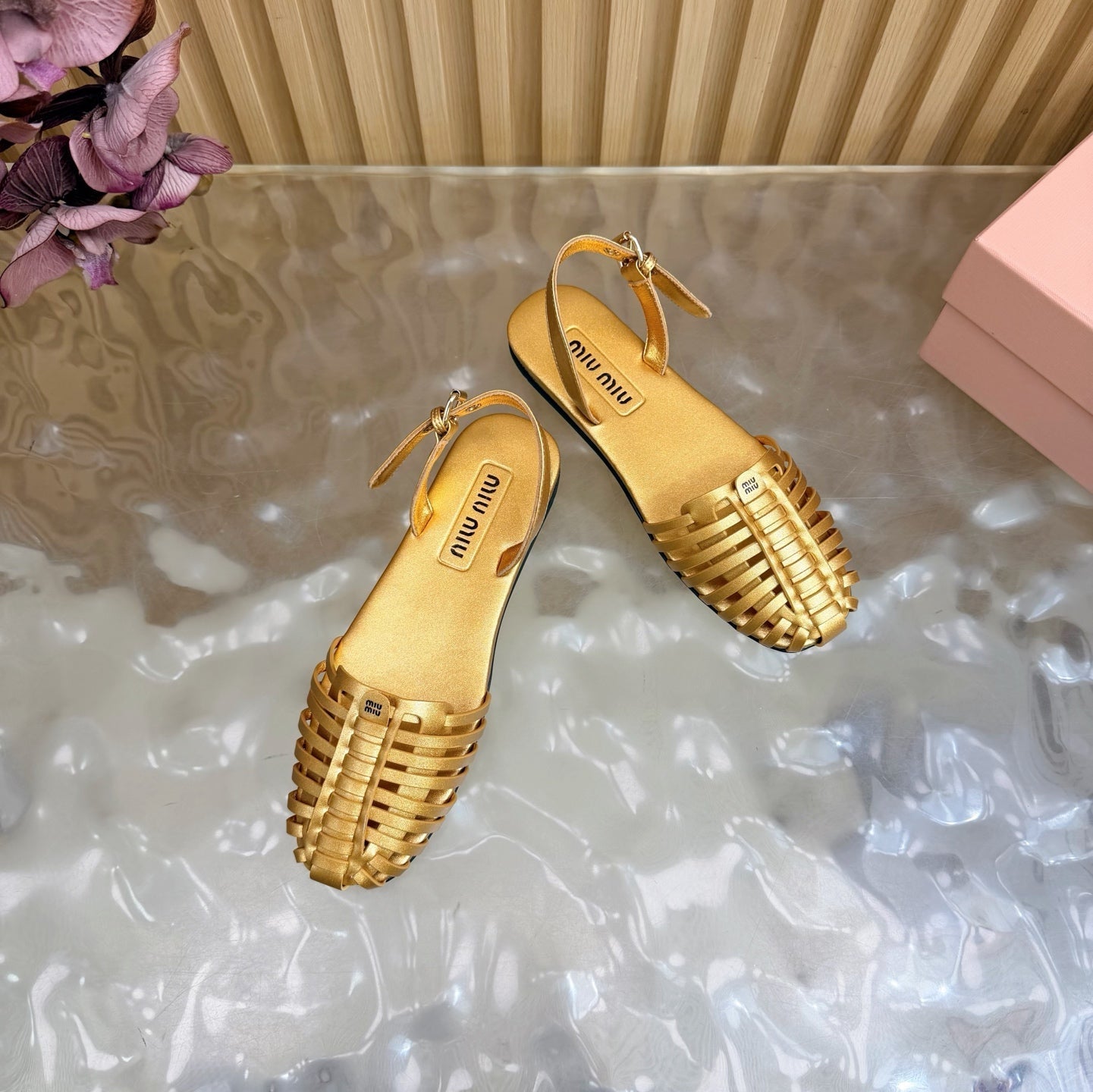 Miu Fisherman Sandal Gold in Cowhide 749062