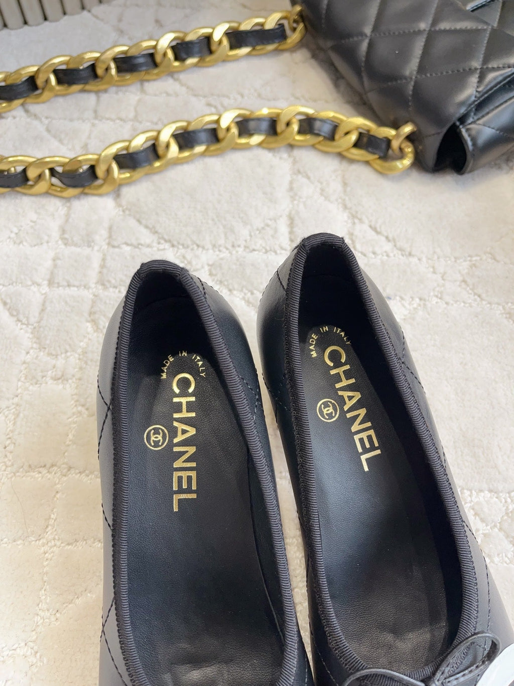 CC 26 Pump with Pearl Heels 65mm Black in Cowhide 808018