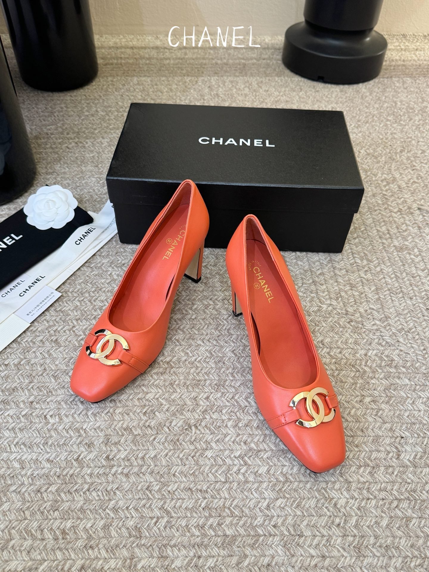 CC 26ss Logo Square-Toe Pumps Light Orange Lambskin 835686