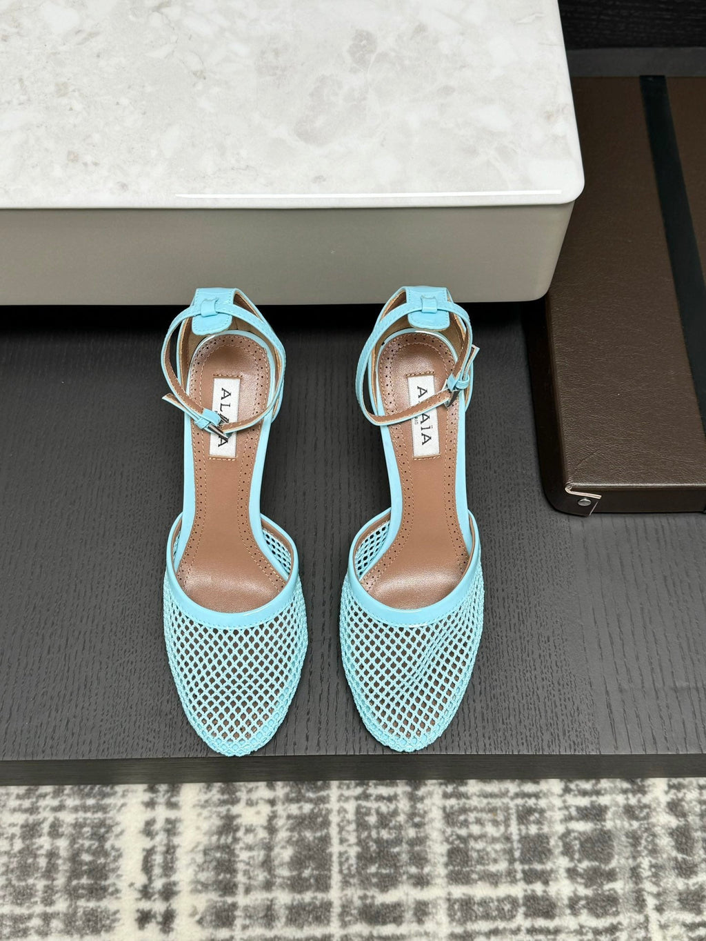 Alai Mesh Pumps 10.5cm Blue Mesh & Patent Leather