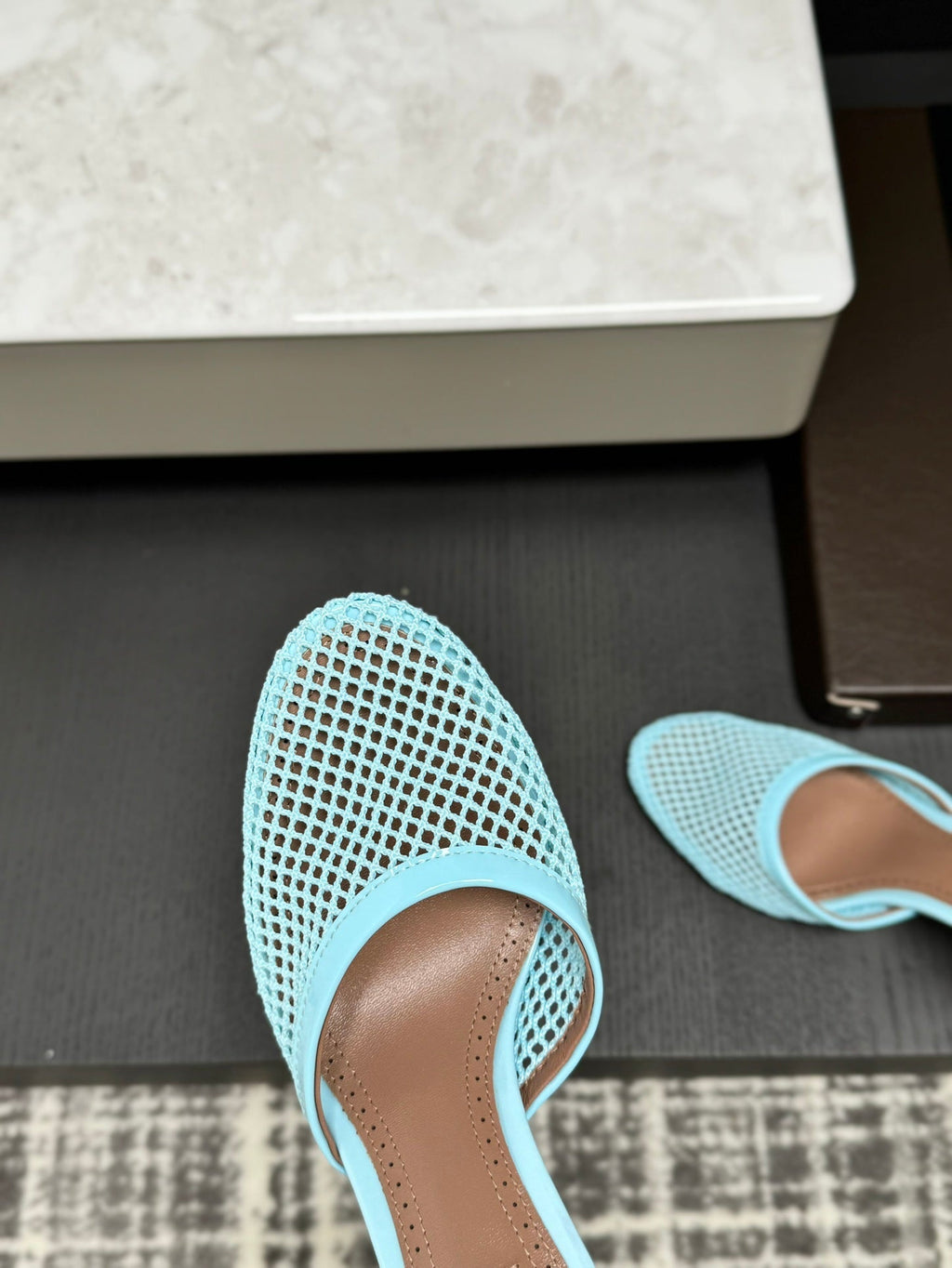 Alai Mesh Pumps 10.5cm Blue Mesh & Patent Leather