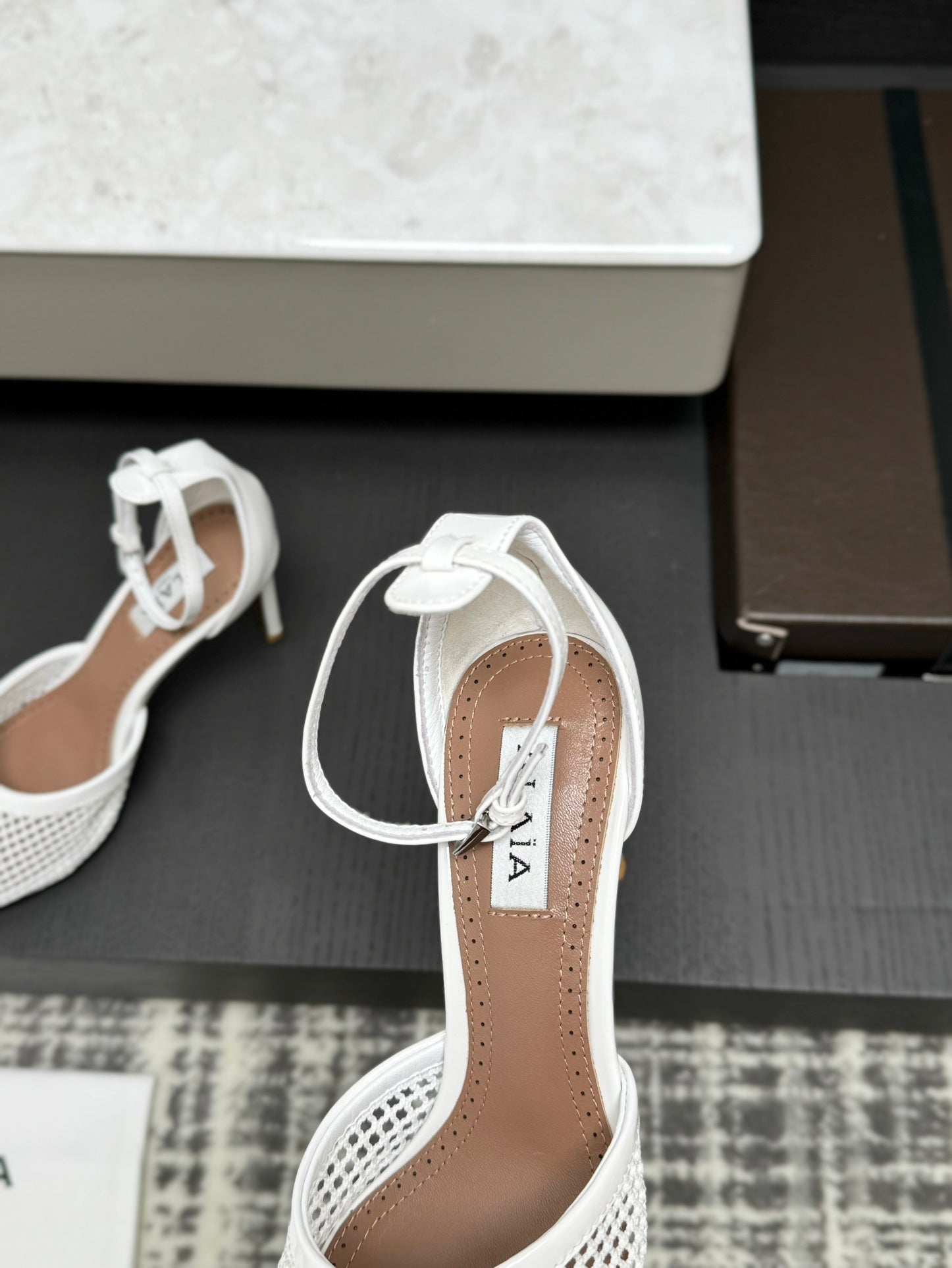 Alai Mesh Pumps 10.5cm White Mesh & Patent Leather
