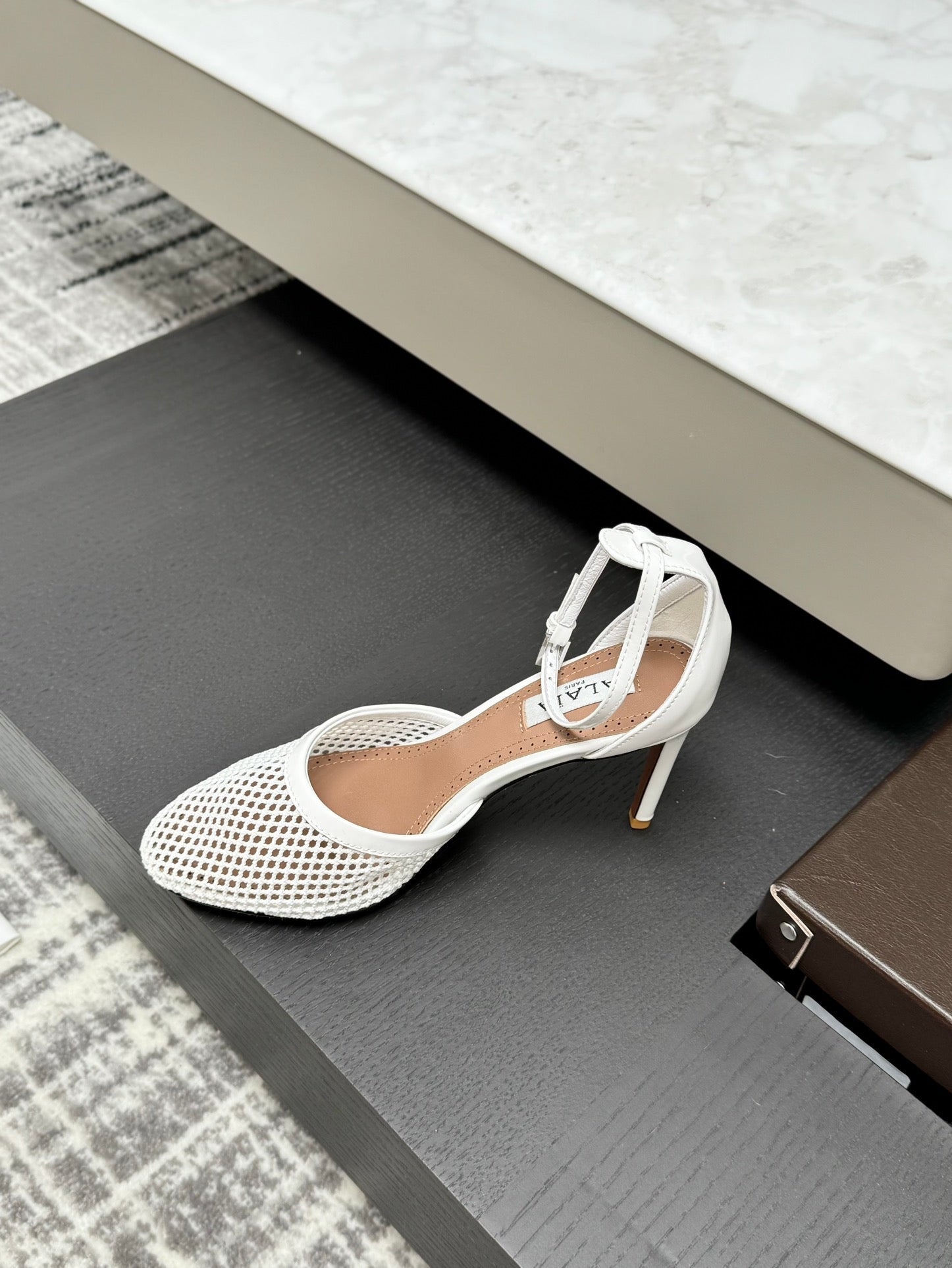 Alai Mesh Pumps 10.5cm White Mesh & Patent Leather