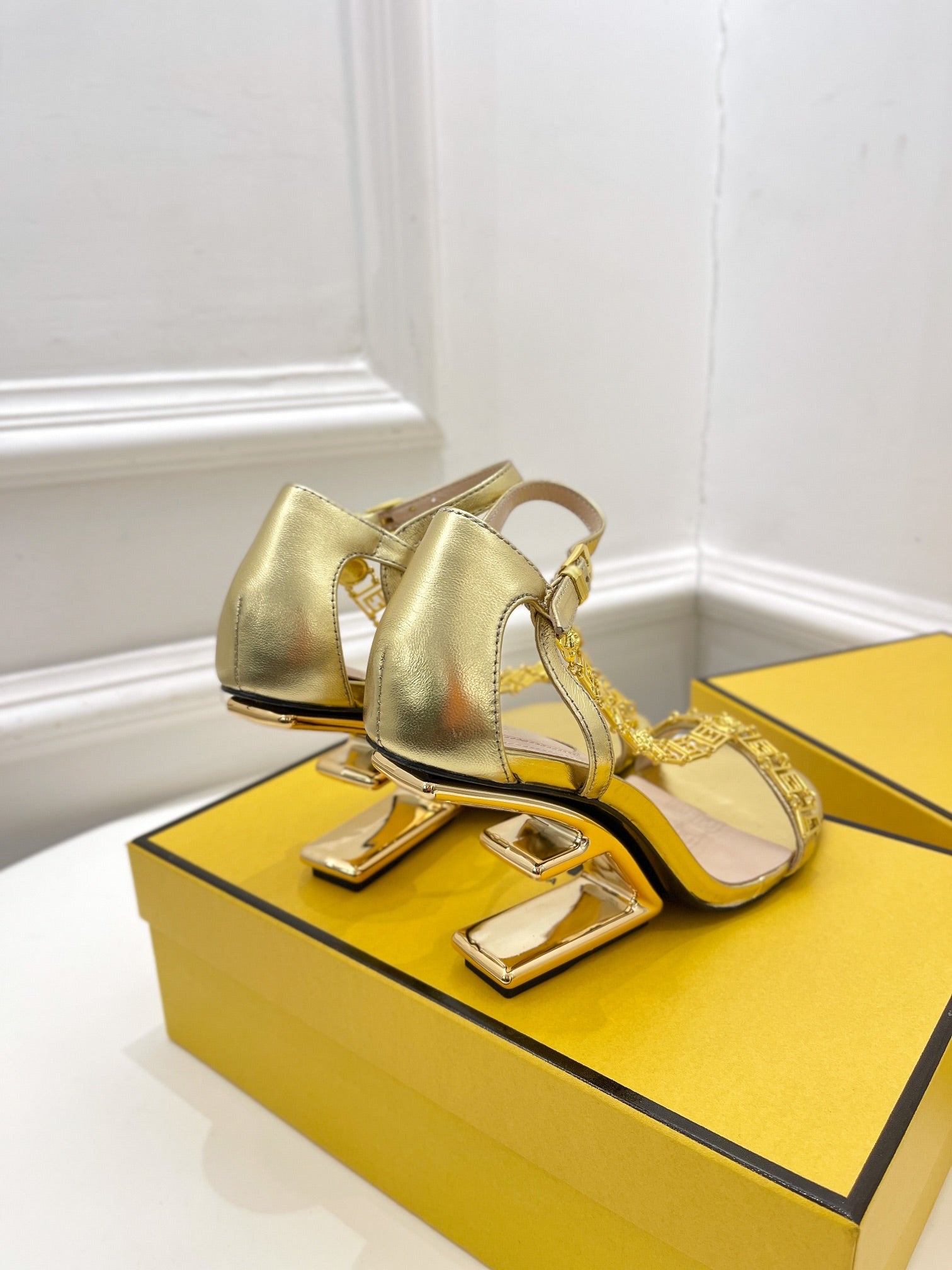 FENDI HIGH-HEELED 85 MM SANDALS IN GOLDEN LAMBSKIN WITH GOLD HARDWARE