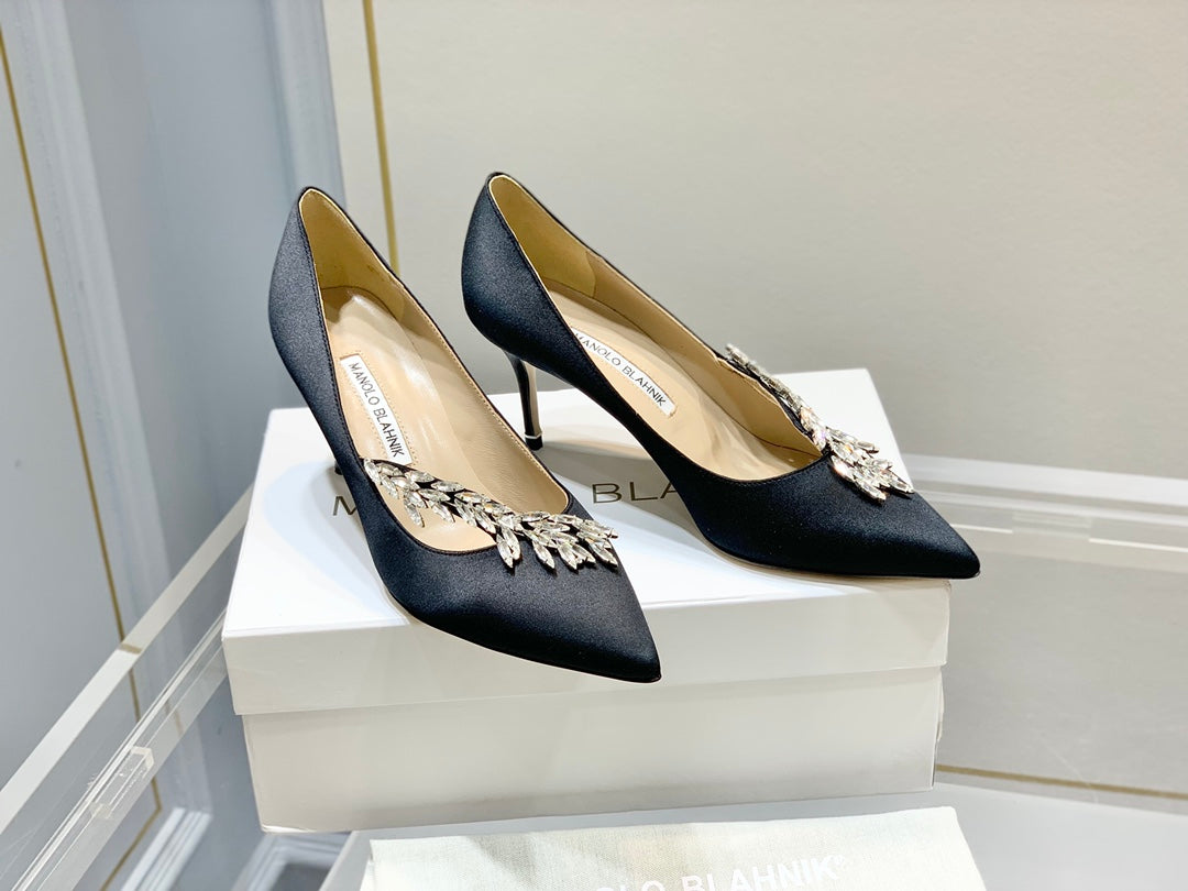 Manolo Women's Nadira Pumps 70 Black Satin