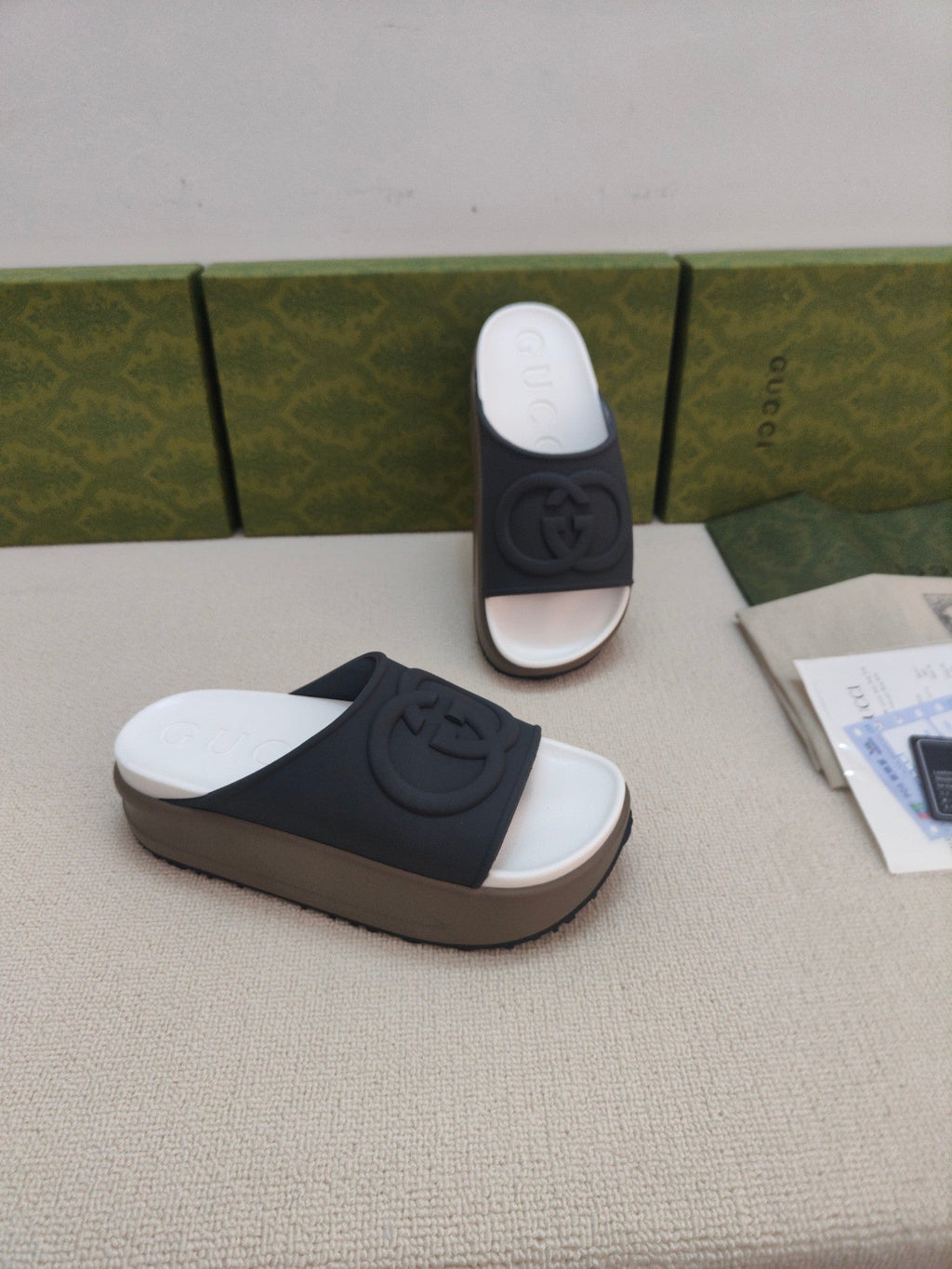 GG Lide Sandal With Interlocking Black Rubber 788131