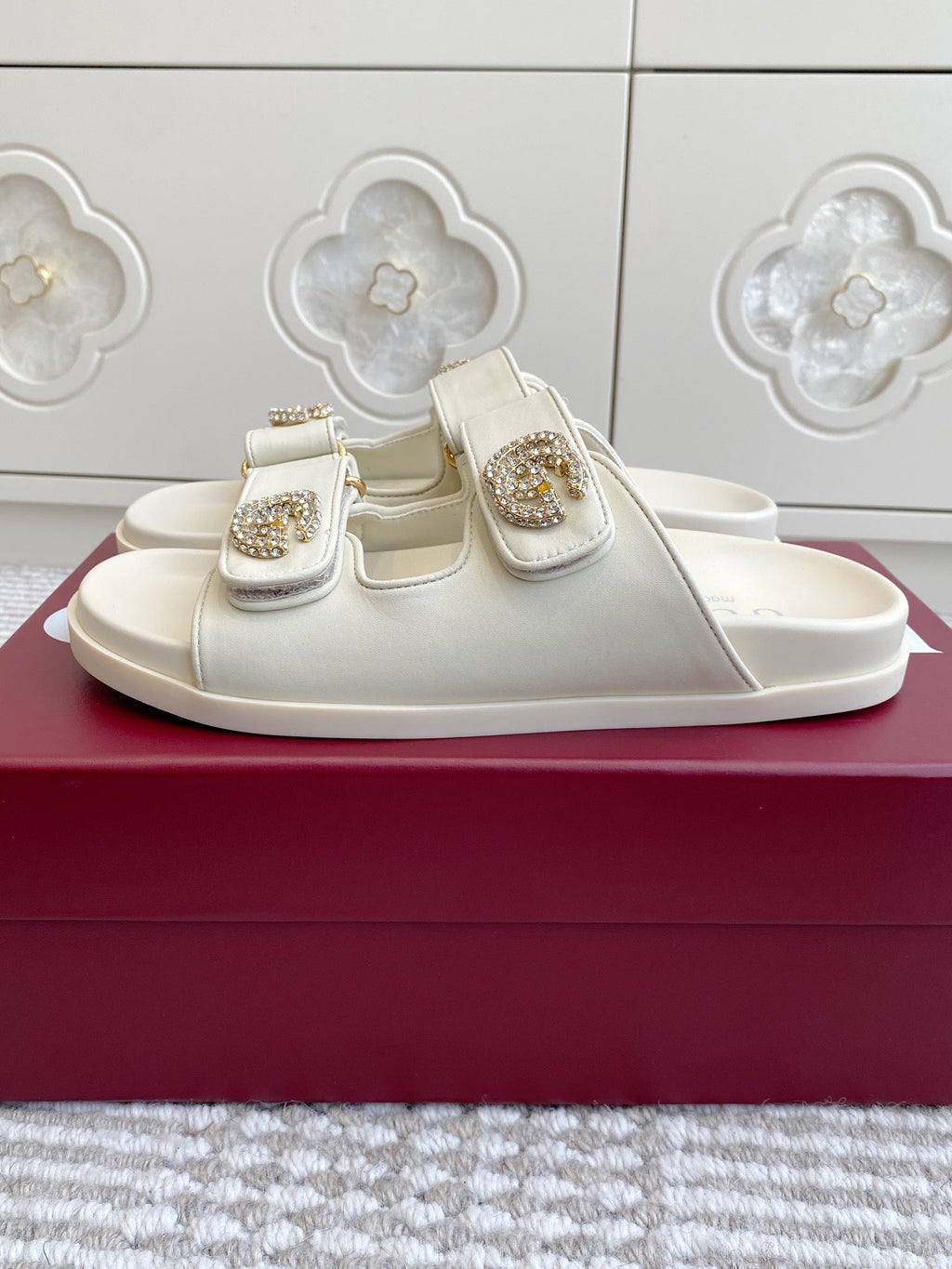 GC sandal with Double G White Calfskin 291023