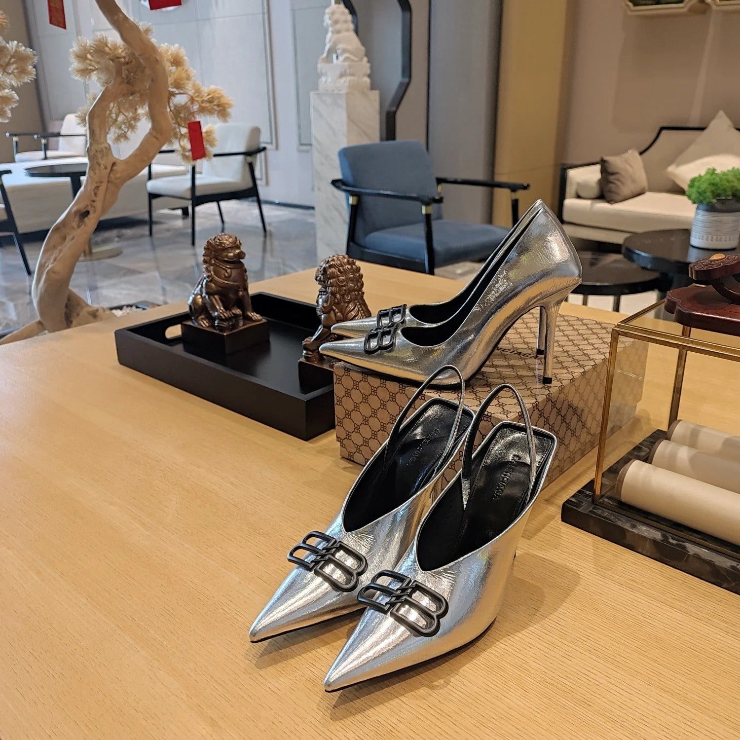 Balenciaga 26s High Heel Pump 100 Silver Patent Leather