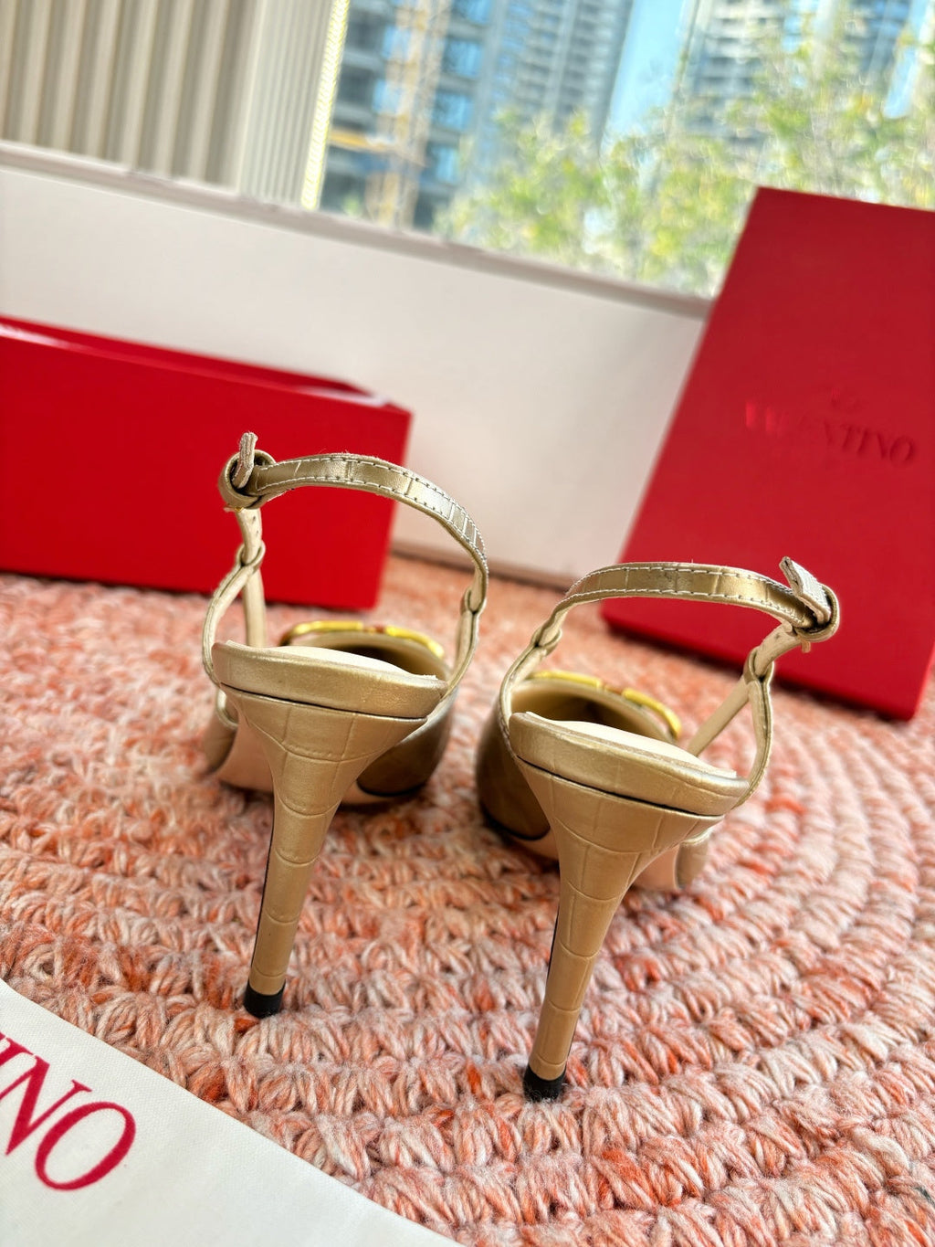 VLogo Signature Slingback 80mm Gold Embossed Sheepskin 702209