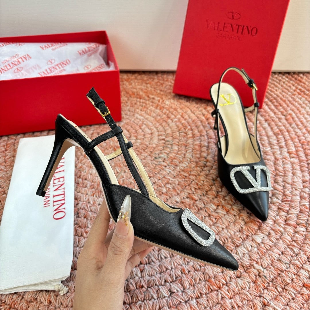 VLogo Signature Slingback 80mm Black Sheepskin 702214