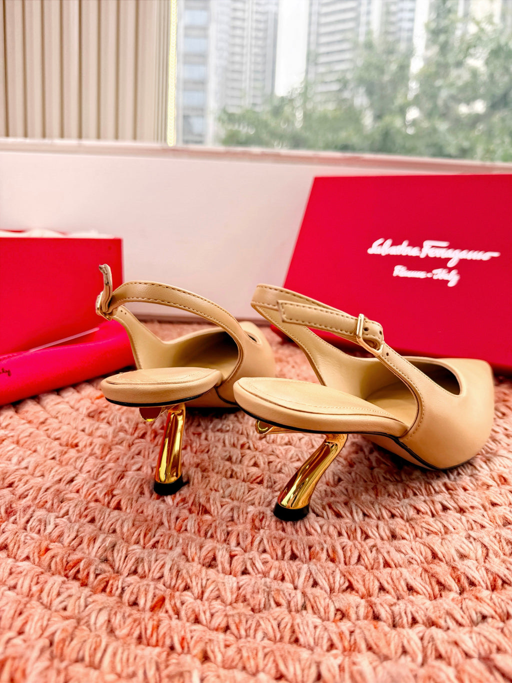 Ferragamo Salvatore Slingback Beige Sheepskin 760456