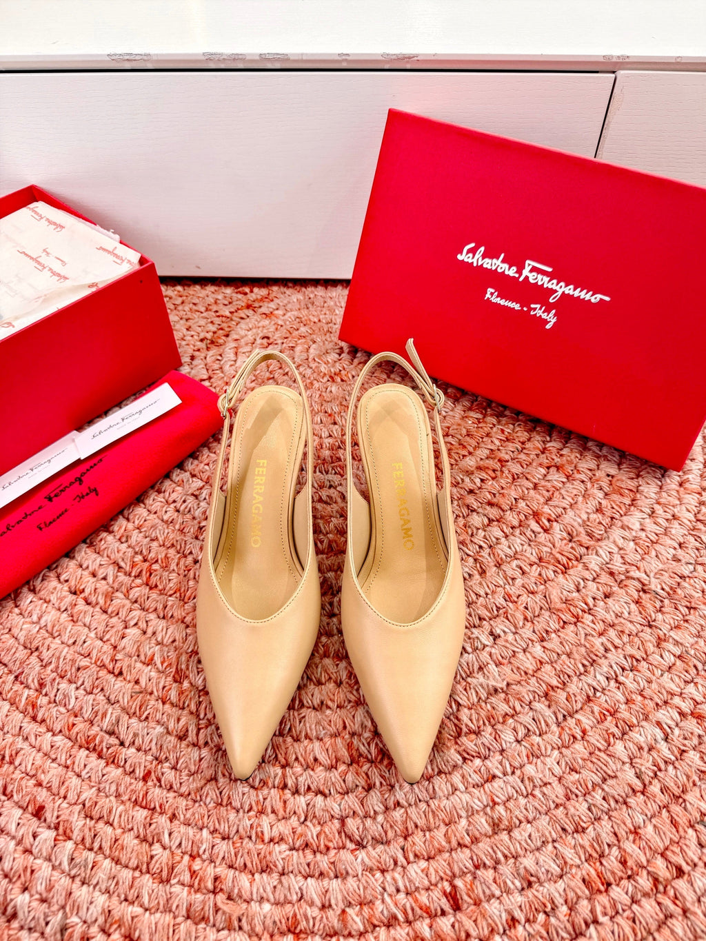 Ferragamo Salvatore Slingback Beige Sheepskin 760456