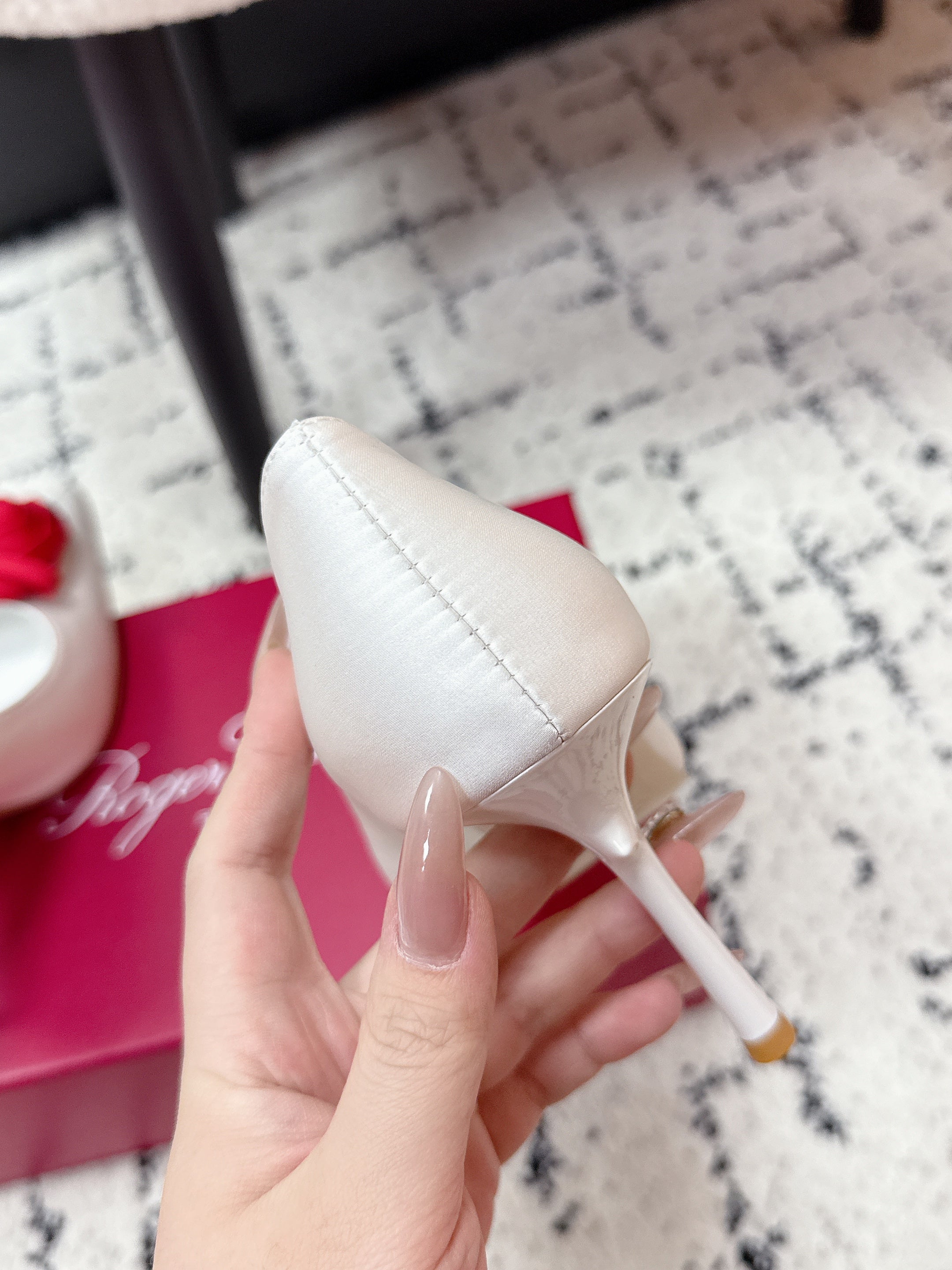 RV Rose Vivier Flower Pumps 10cm White Red Satin 617293
