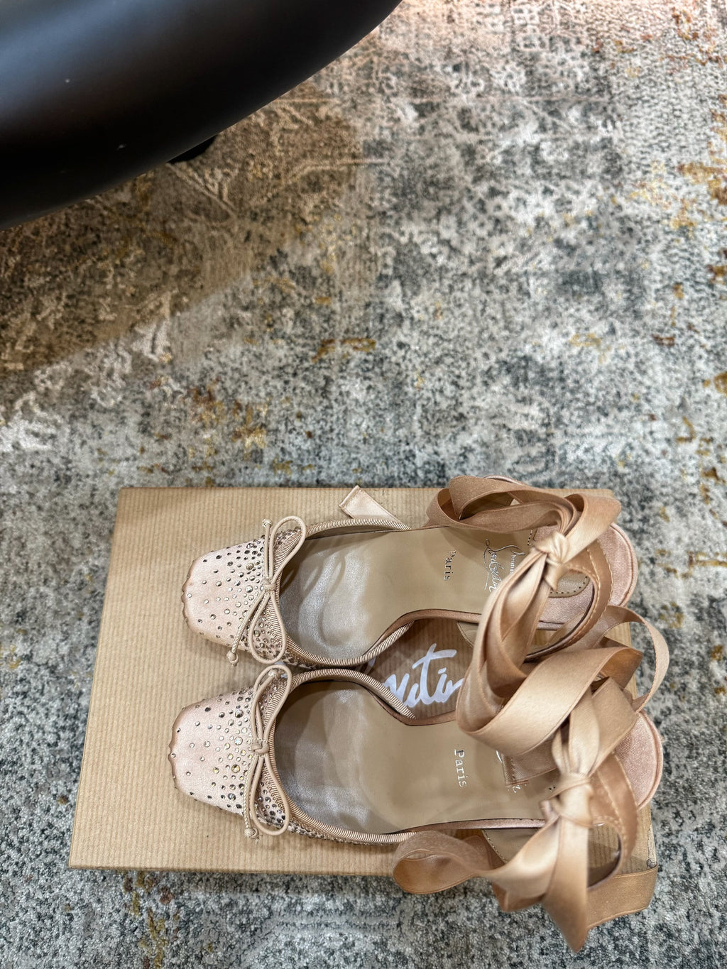CL Cassia Lace Up Pumps Diamond-Embellished 10.5 Beige Satin 637426
