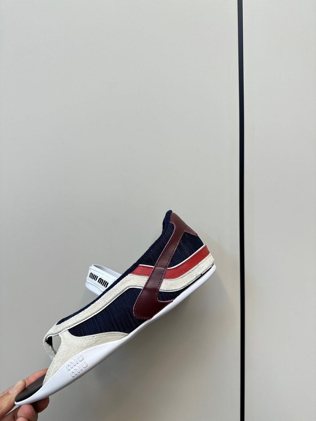 Miu Thong Sandals In White Suede Mix Navy Tech Fabric