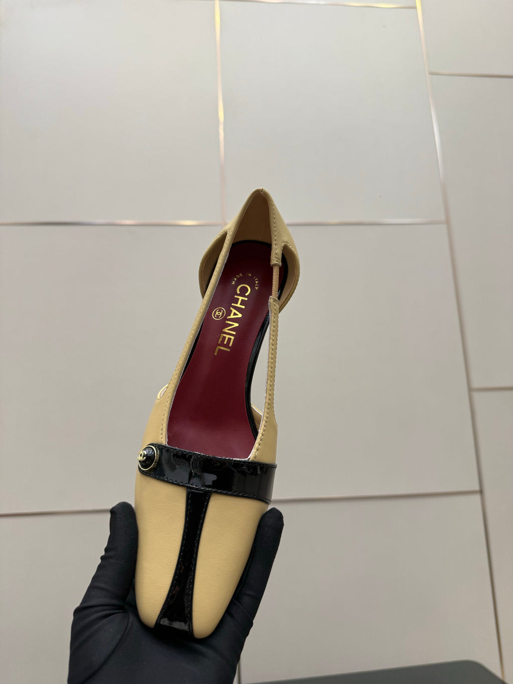 CC 26P Slingback 5cm Beige Black Lambskin Patent Leather 791608