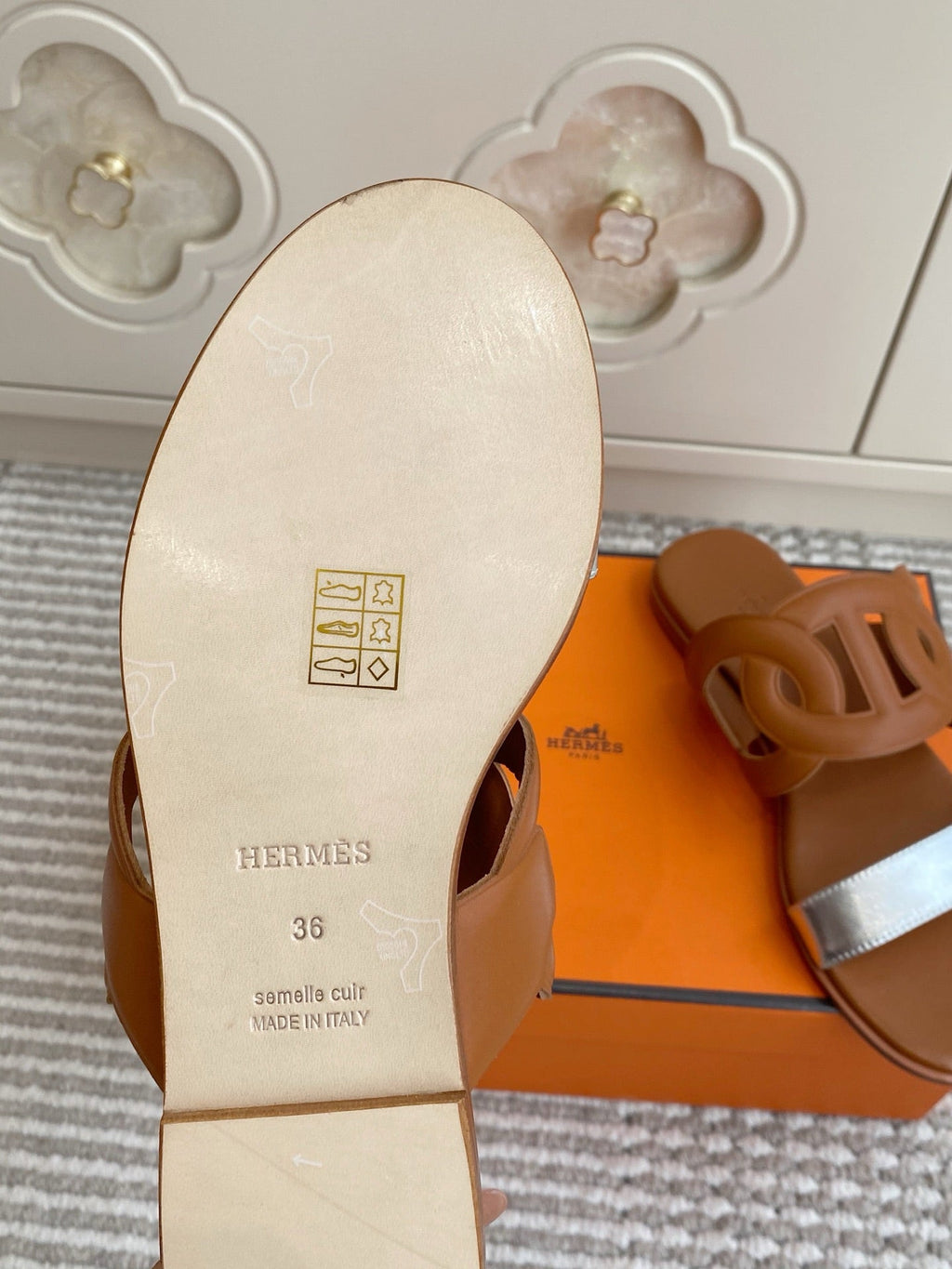 HM Lagune Sandal Tan Sliver Leather 776554