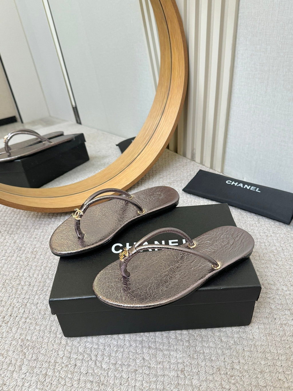 CC 2026 Thong Sandal Gun Metalic Calfskin 826471