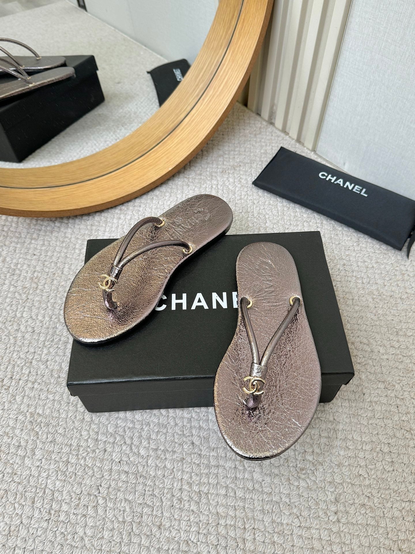 CC 2026 Thong Sandal Gun Metalic Calfskin 826471