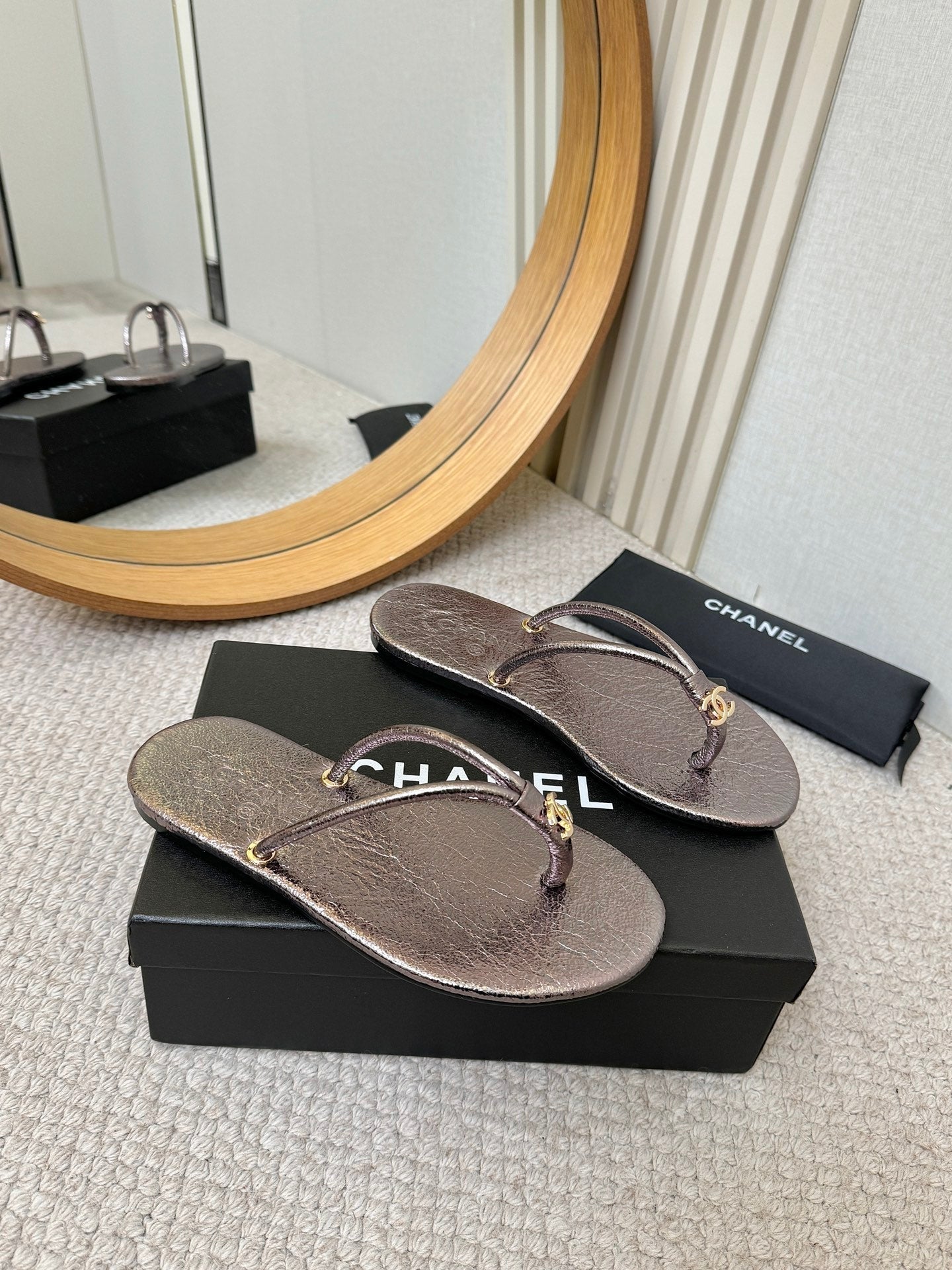 CC 2026 Thong Sandal Gun Metalic Calfskin 826471