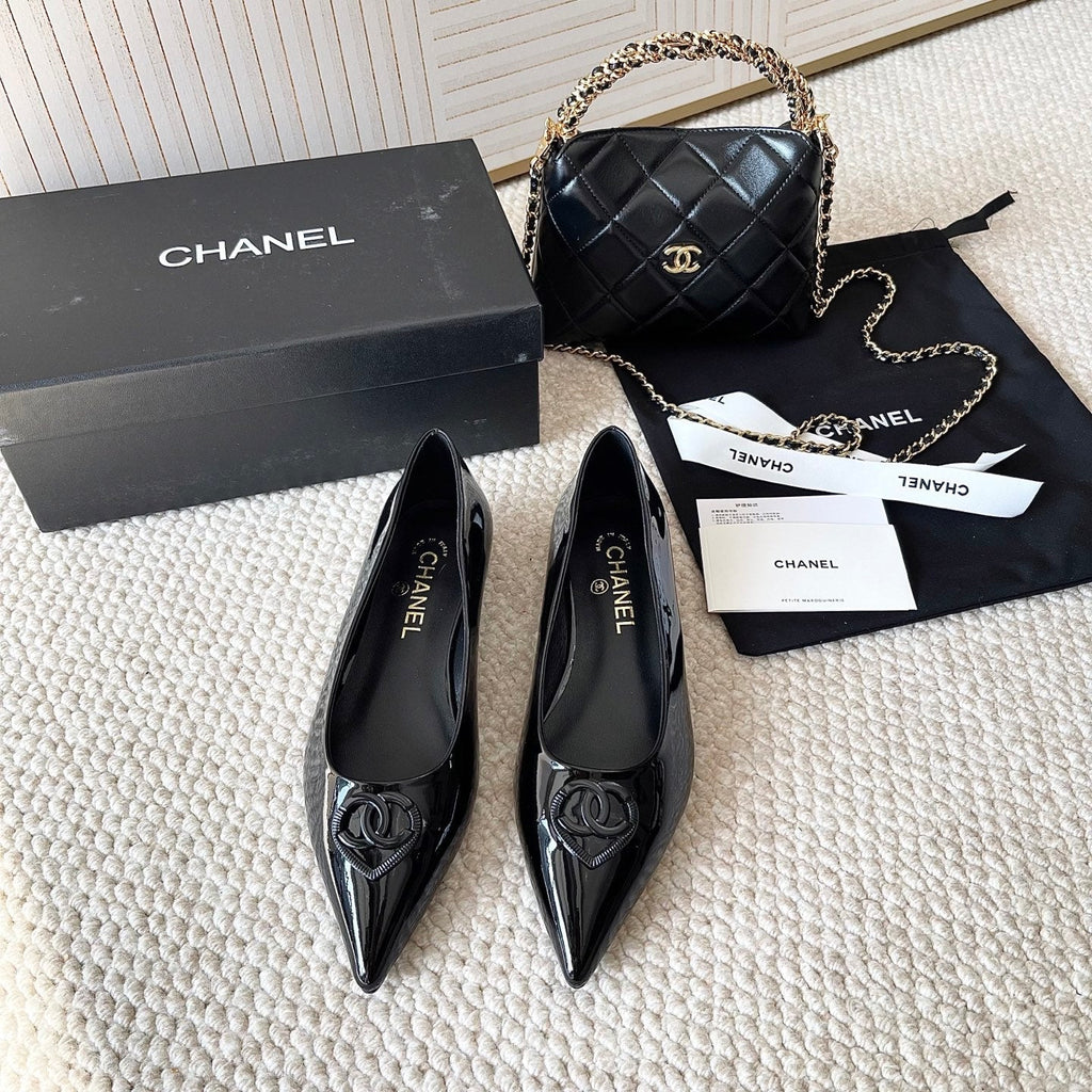 CC 26s Pointed-Toe Flats Pump Black Patent Leather 787145