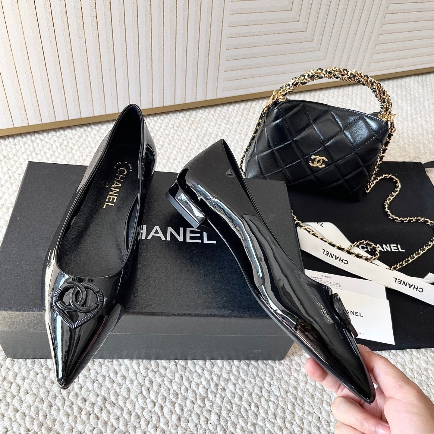 CC 26s Pointed-Toe Flats Pump Black Patent Leather 787145