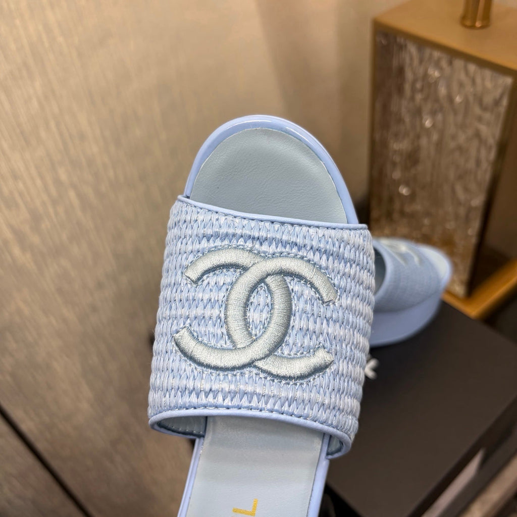 CC 26s Platform Slide Light Blue Raffia Sheepskin 688701