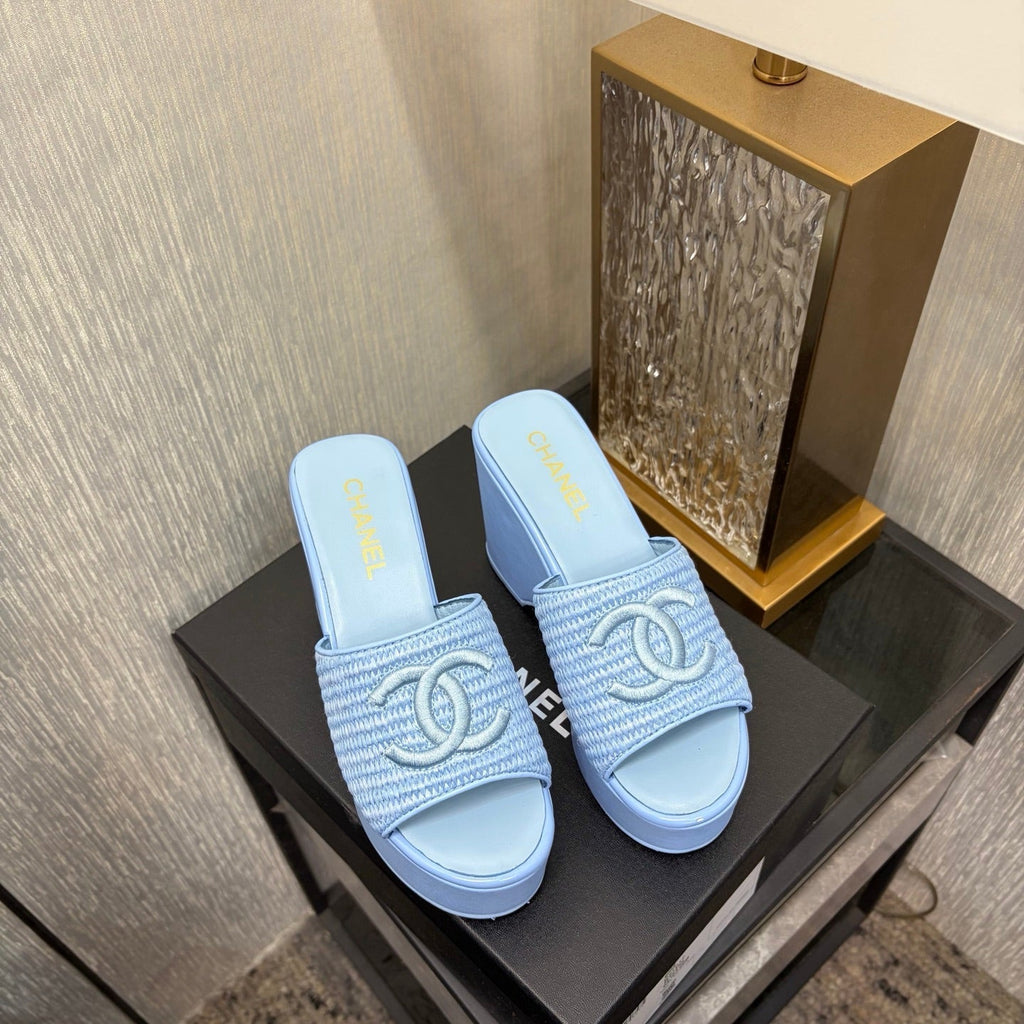 CC 26s Platform Slide Light Blue Raffia Sheepskin 688701