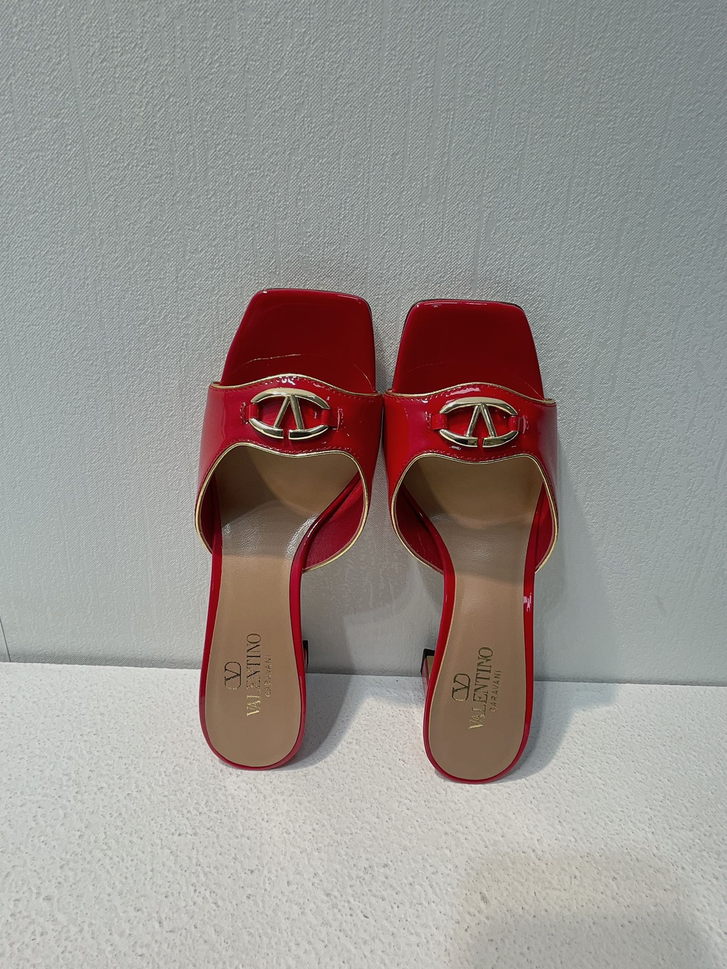 VT Mid Heel Mule Sandal Red Sheepskin 292759