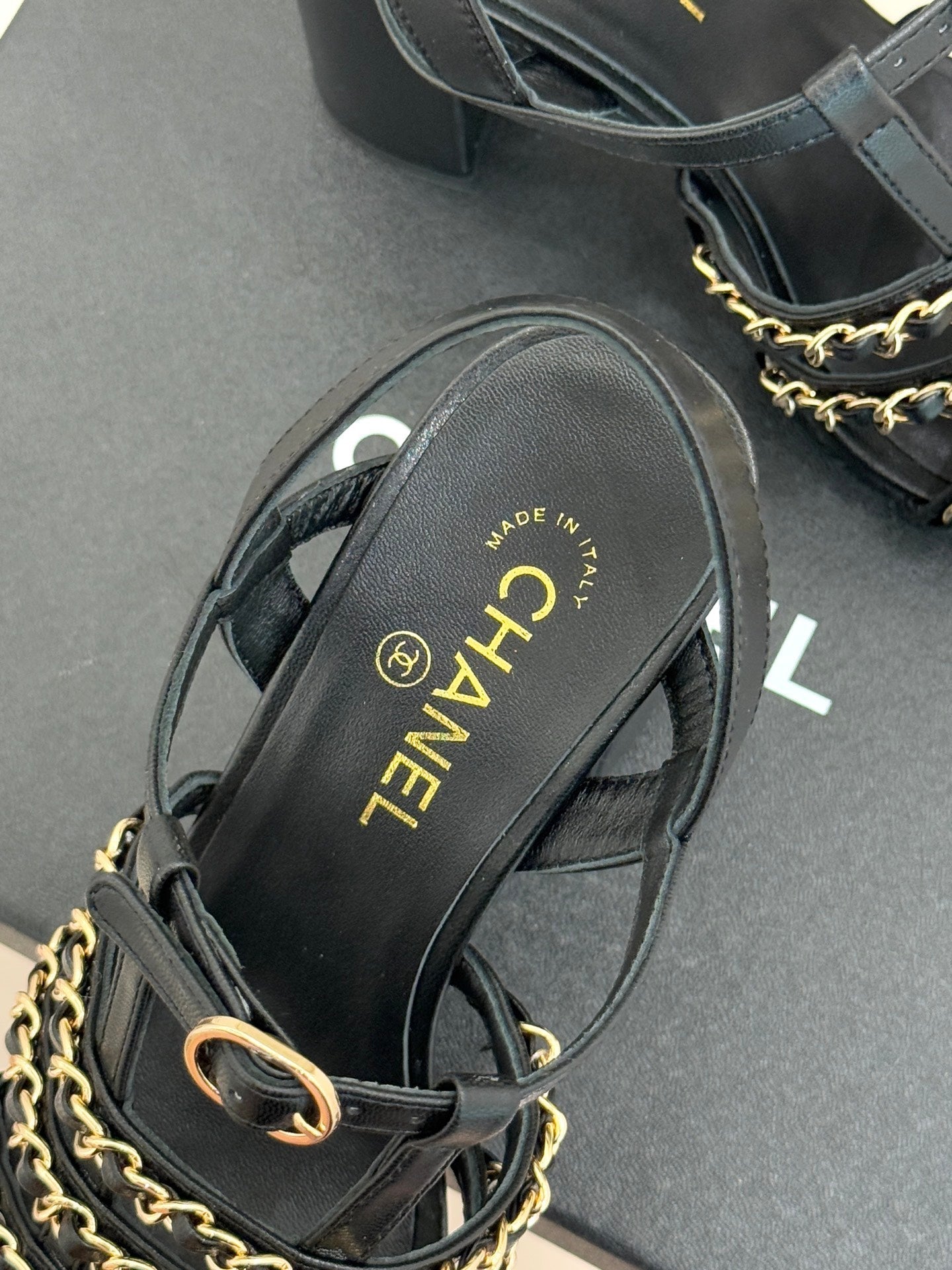 Cruise 25/26 Slingbacks 90mm Black Lambskin & Patent Calfskin