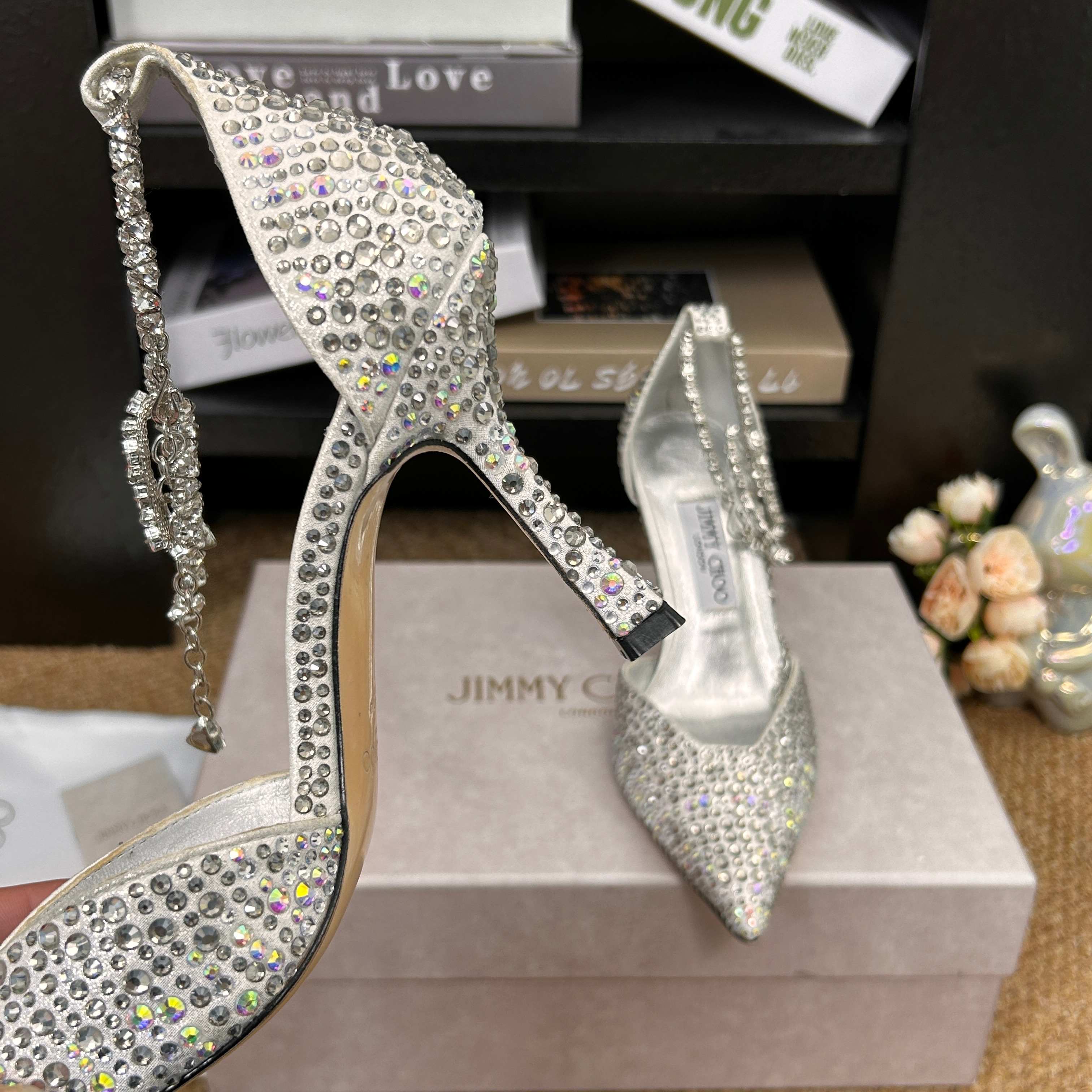 Jimmy 26 Stevie Pump 9cm Sliver Crystal Leather 681910