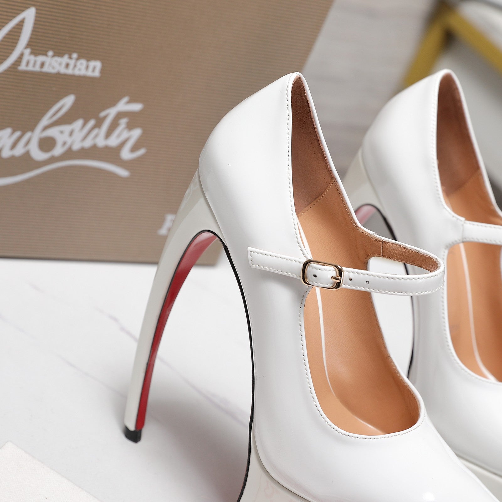CL Matières Fécales Platform Pumps 15cm White Patent Leather 637883