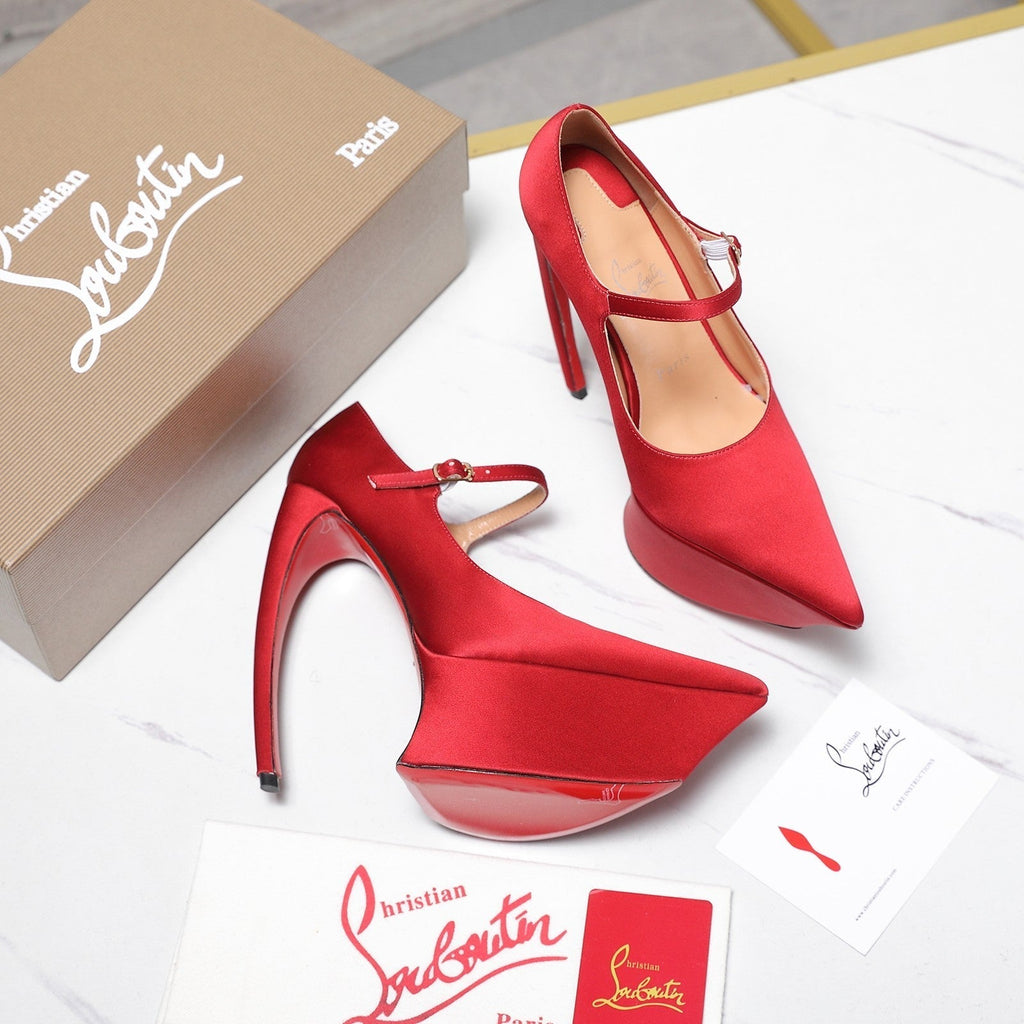 CL Matières Fécales Platform Pumps 15cm Red Satin 637890