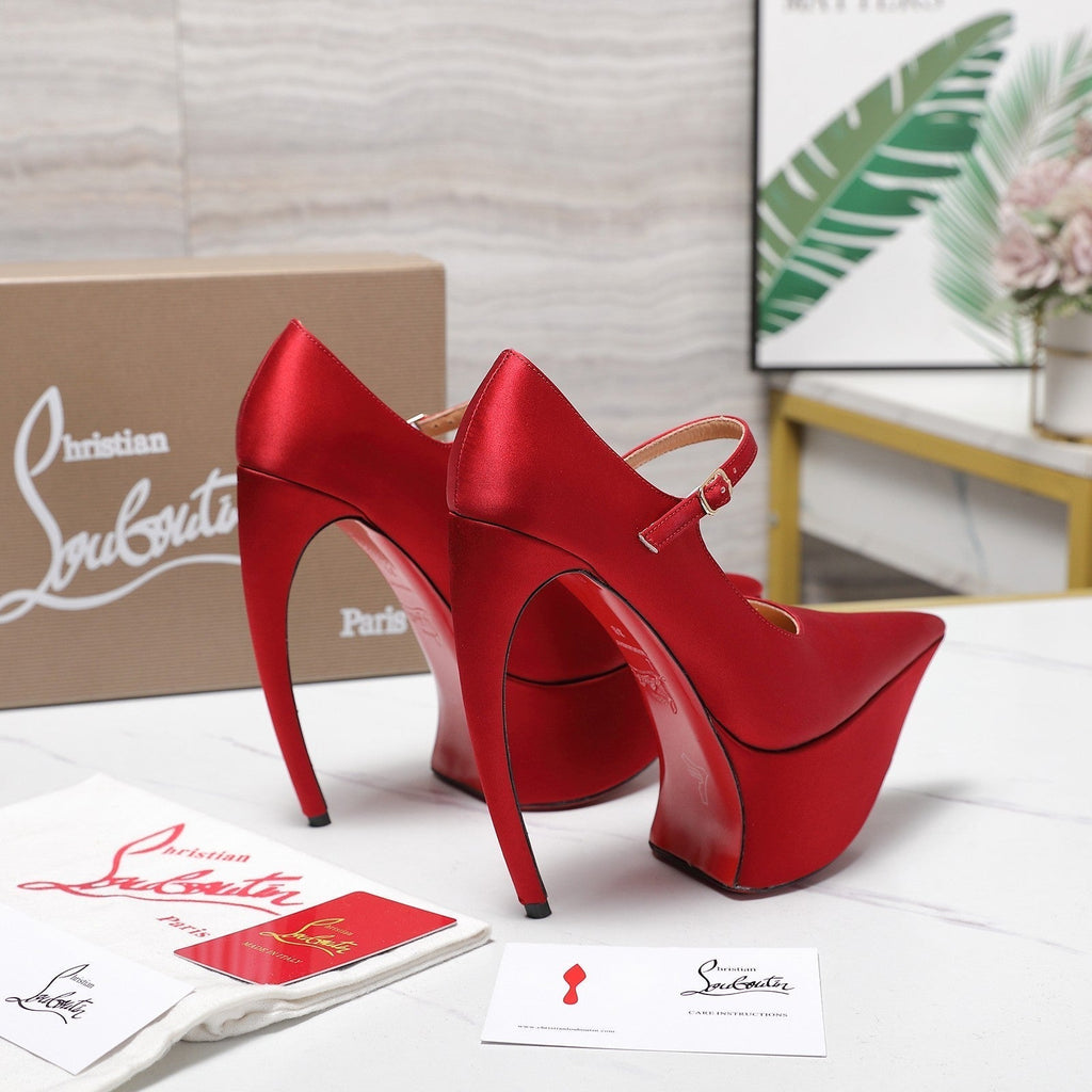 CL Matières Fécales Platform Pumps 15cm Red Satin 637890