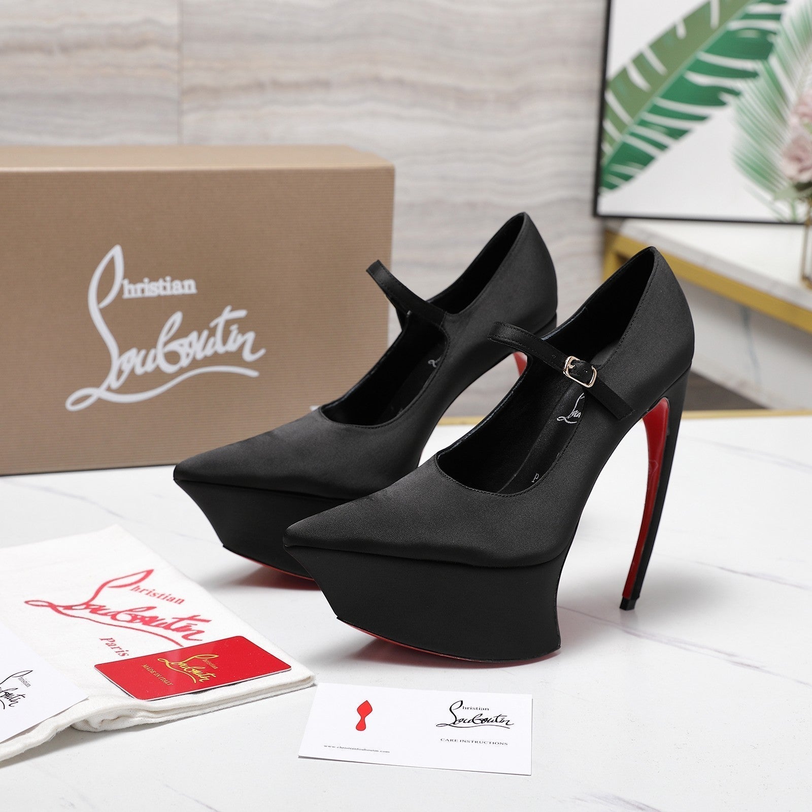 CL Matières Fécales Platform Pumps 15cm Black Satin 637891