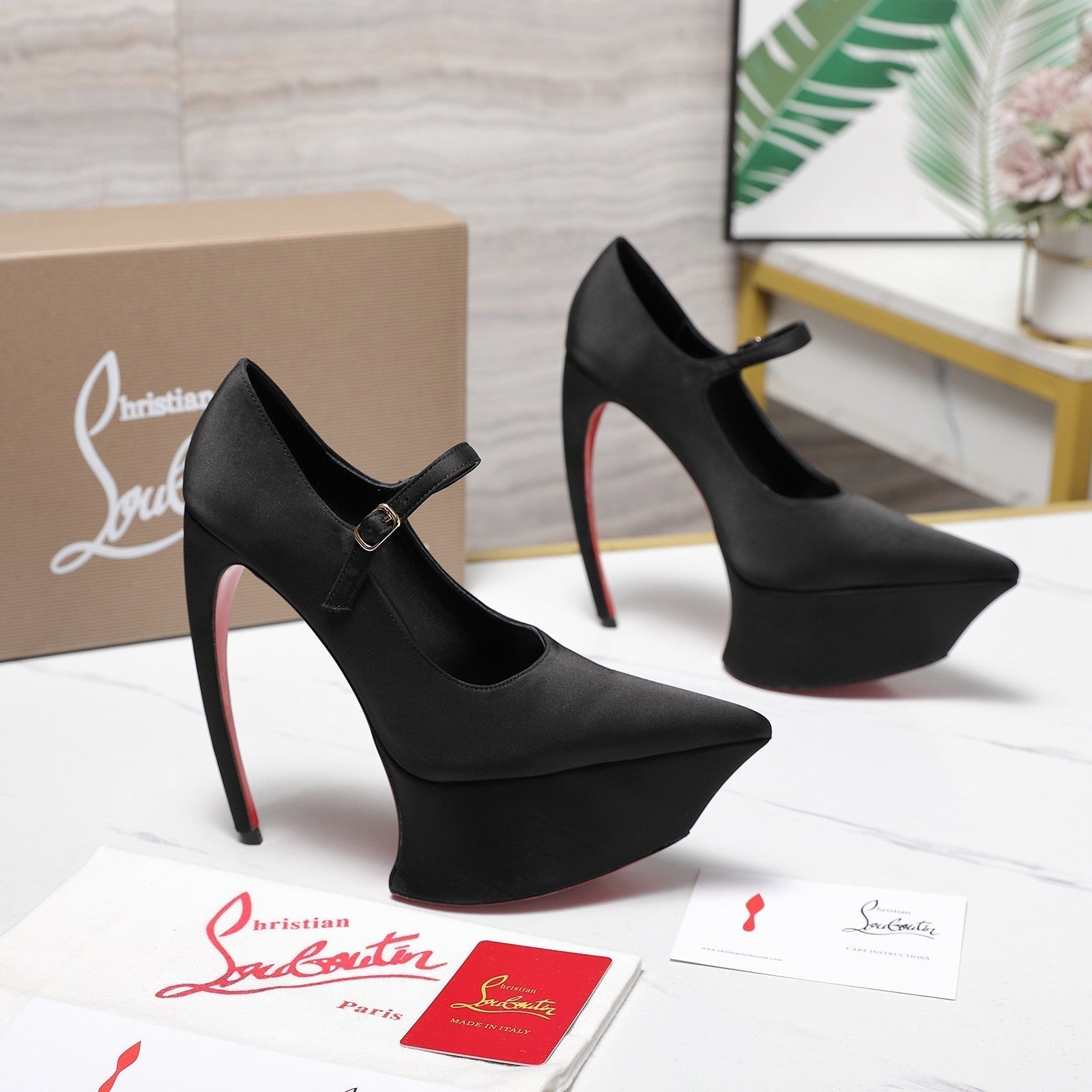 CL Matières Fécales Platform Pumps 15cm Black Satin 637891