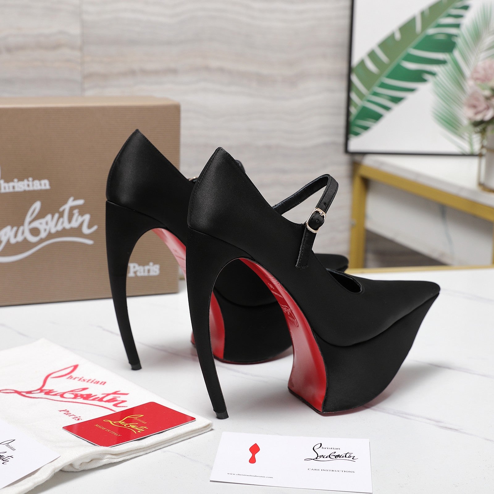 CL Matières Fécales Platform Pumps 15cm Black Satin 637891