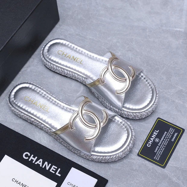 CC 2026 Slippers Silver Sheepskin 758398
