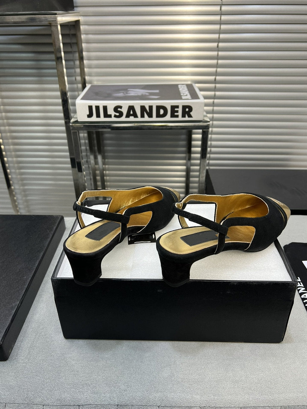 slingback black suede gold metalic lambskin square toe 5.0
