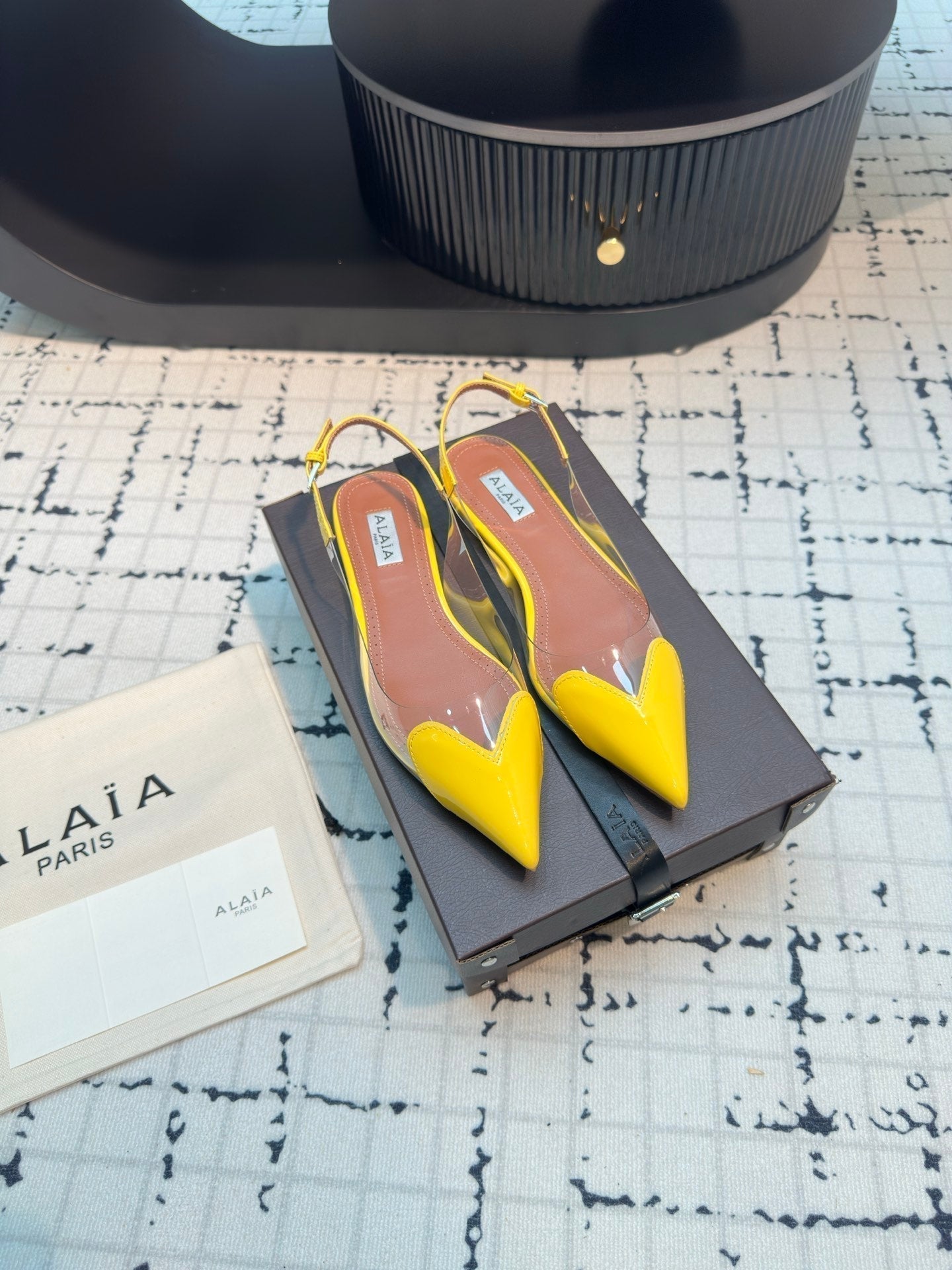 Alaia Heart Flat Slingbacks Yellow Sheepskin 800939