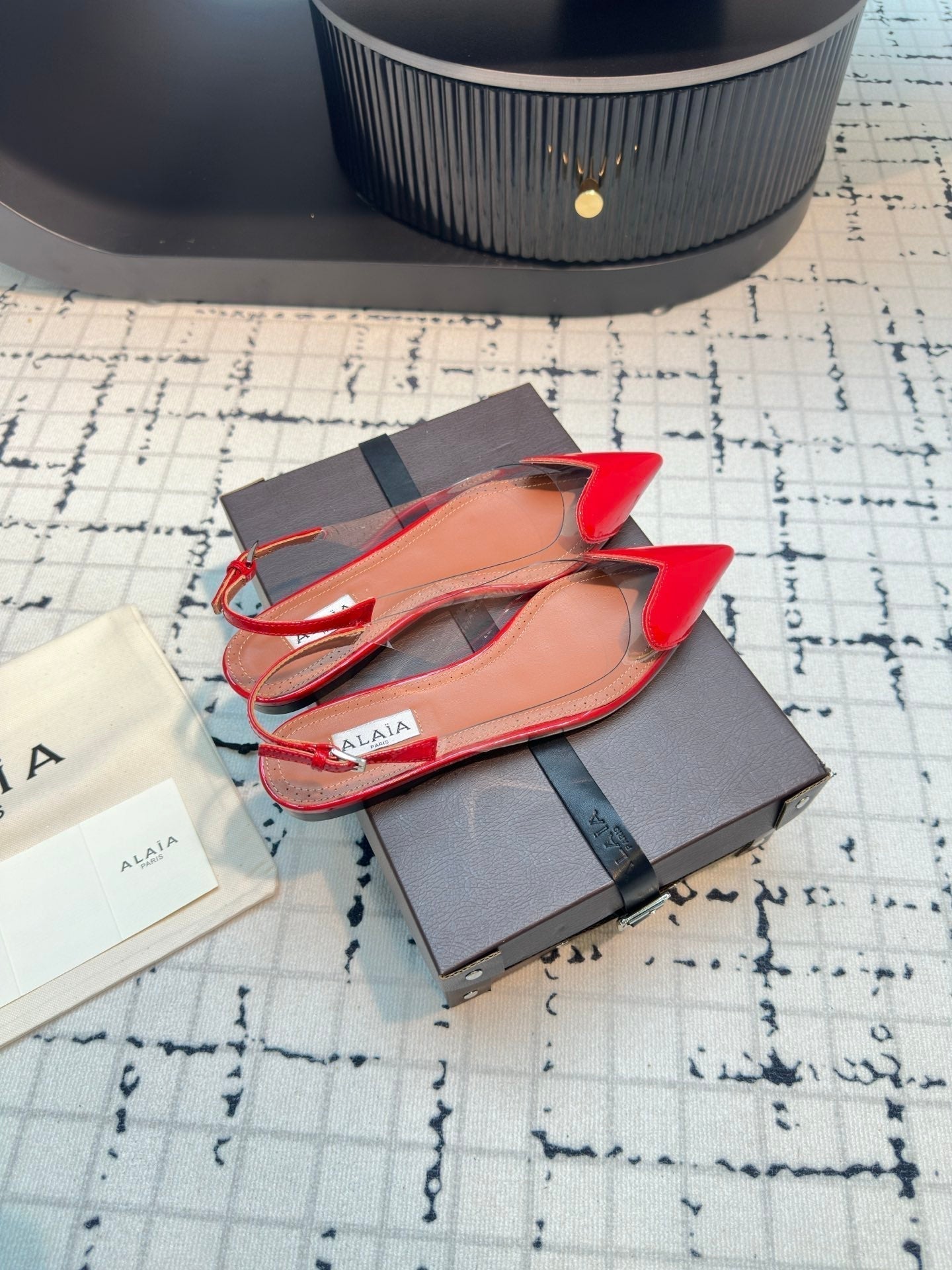 Alaia Heart Flat Slingbacks Red Sheepskin 800942