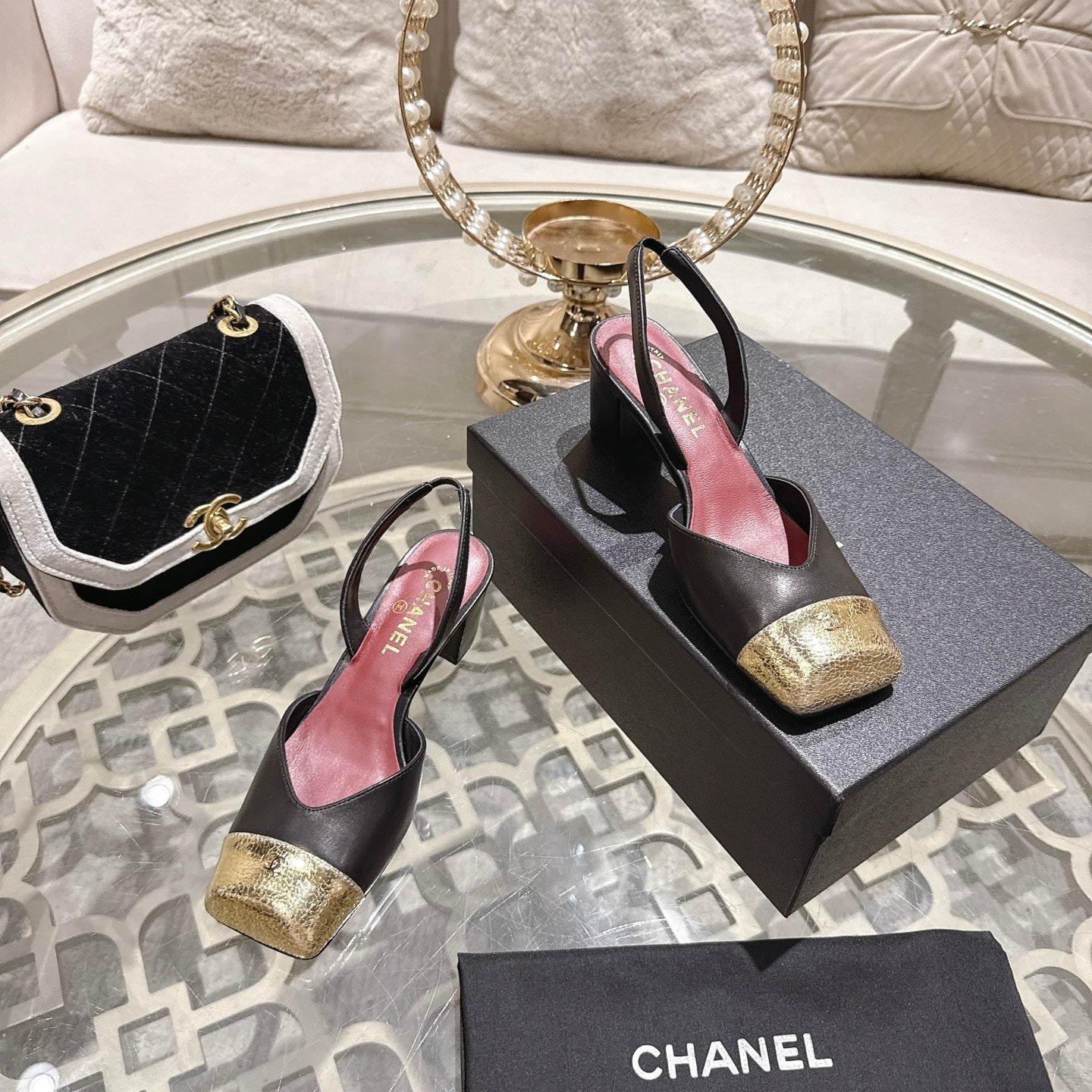 CC 26s Square-Toe High-Heeled Slingbacks 6cm Black Gold Leather 736103