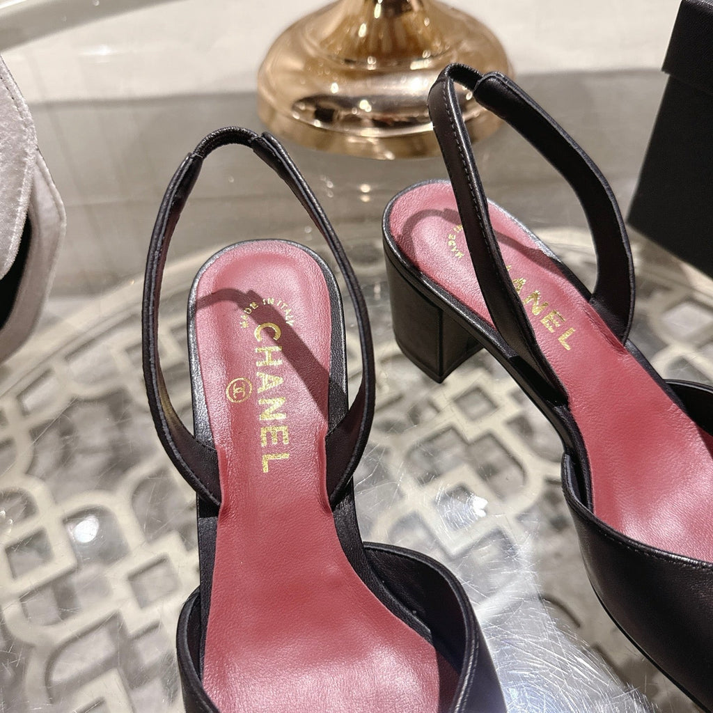 CC 26s Square-Toe High-Heeled Slingbacks 6cm Black Gold Leather 736103