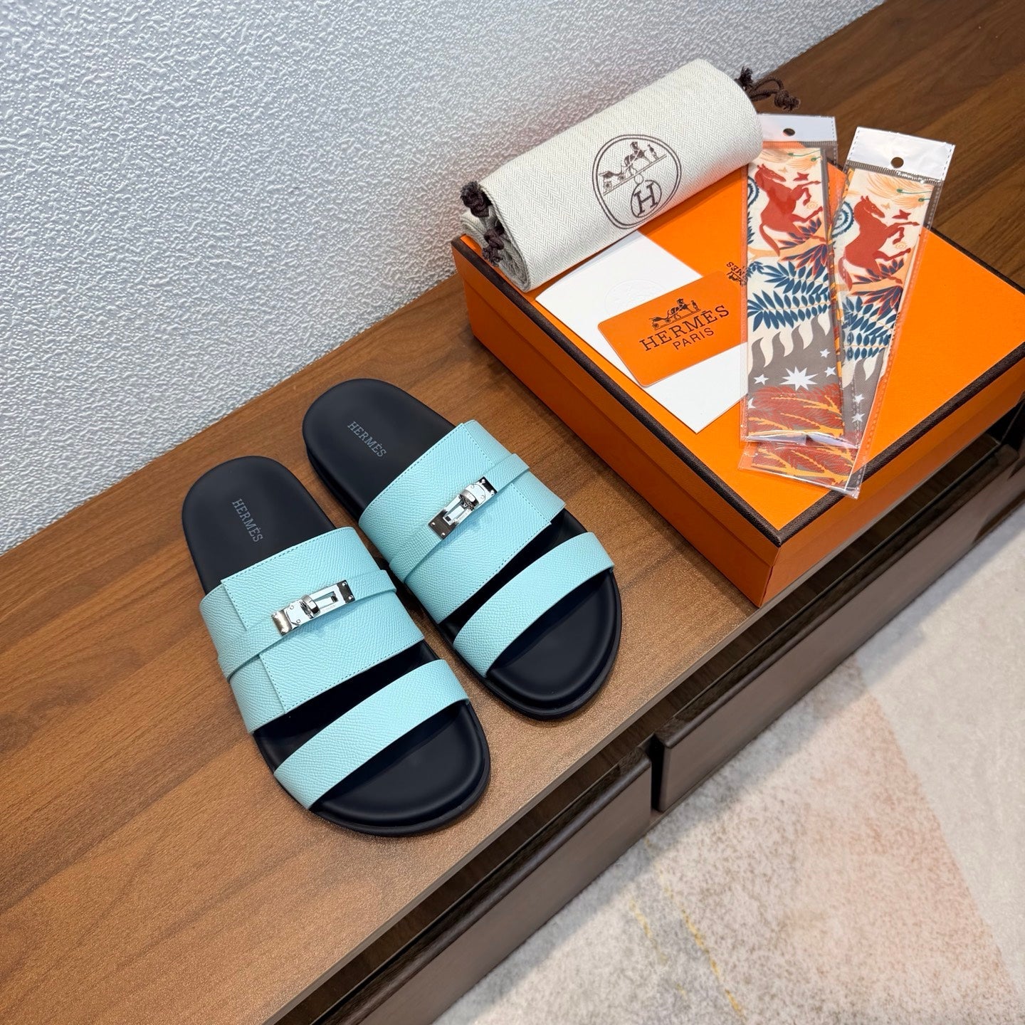 HM Jackson Sandals Light Blue Espom Leather 707174