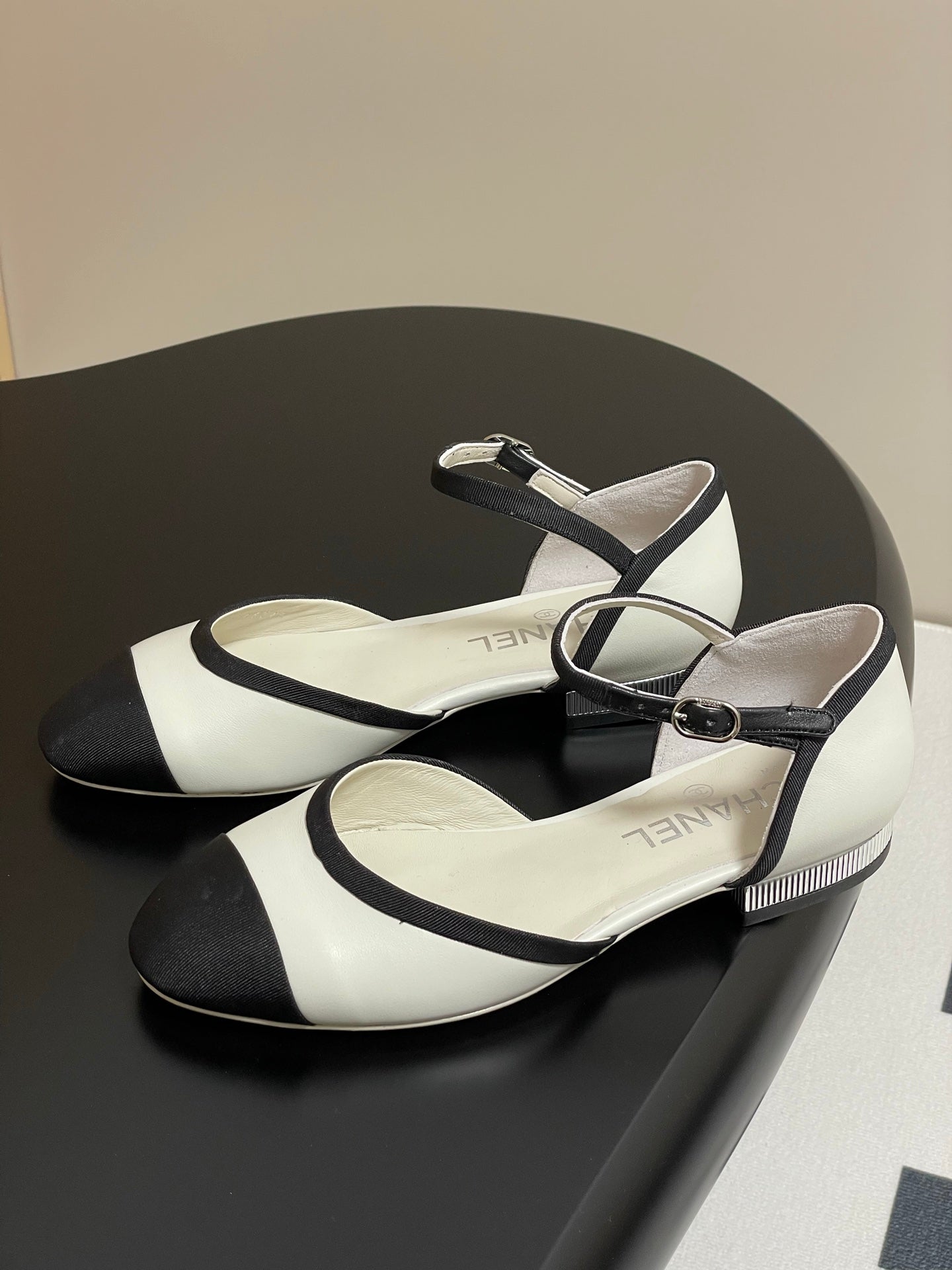 CC 25P Small Hollow Mary Jane White Sheepskin Black Grosgrain 247726